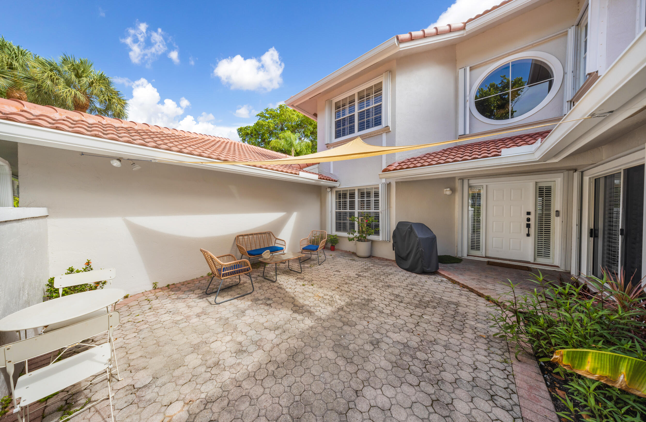 MISTY OAKS AT PALM-AIRE CONDO - Residential Lease