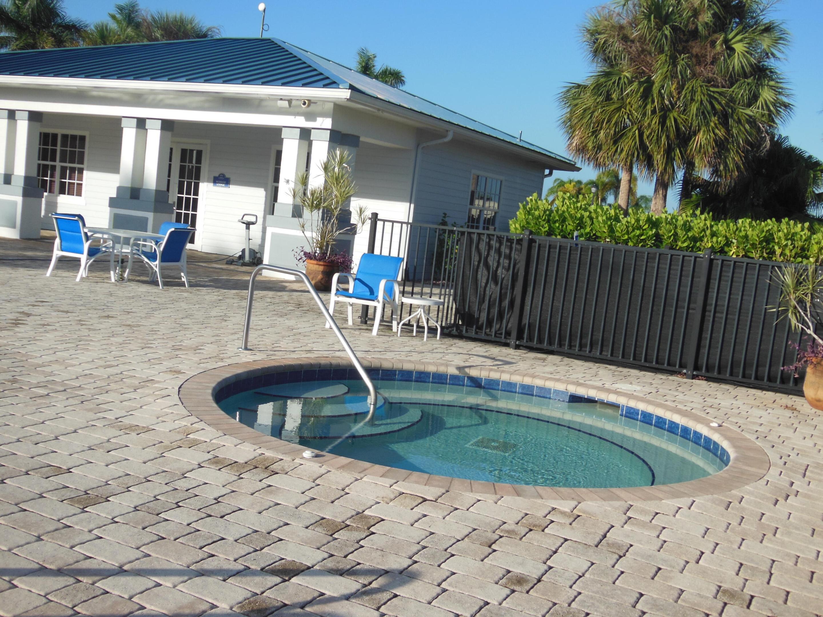 SILVER PALMS RV VILLAGE - Land