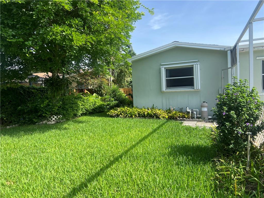 Pembroke Lakes Sec 1 76-4 - Residential