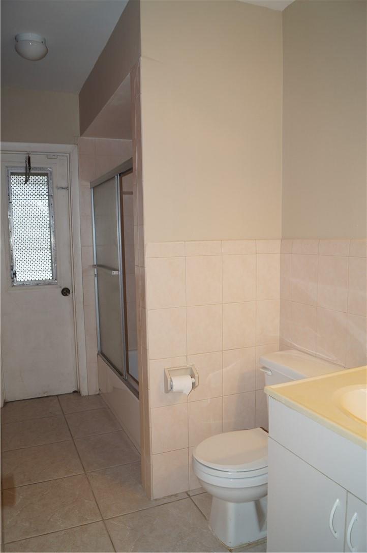 Pembroke Lakes Sec 1 76-4 - Residential
