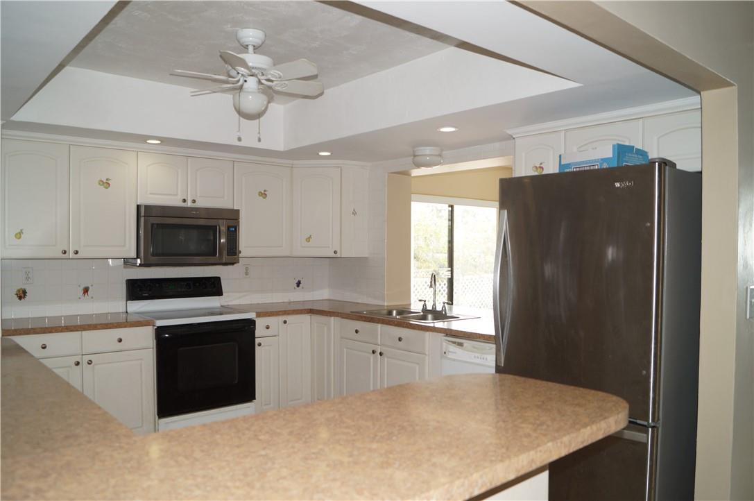 Pembroke Lakes Sec 1 76-4 - Residential