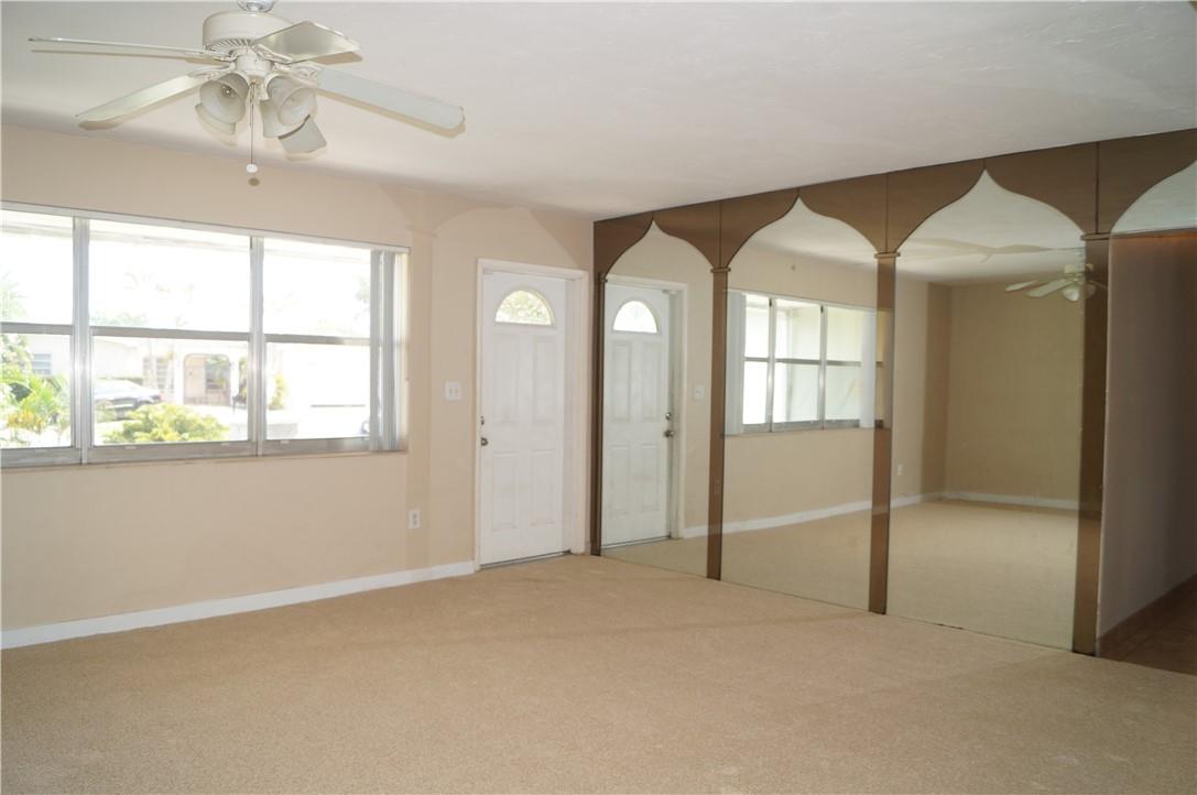 Pembroke Lakes Sec 1 76-4 - Residential