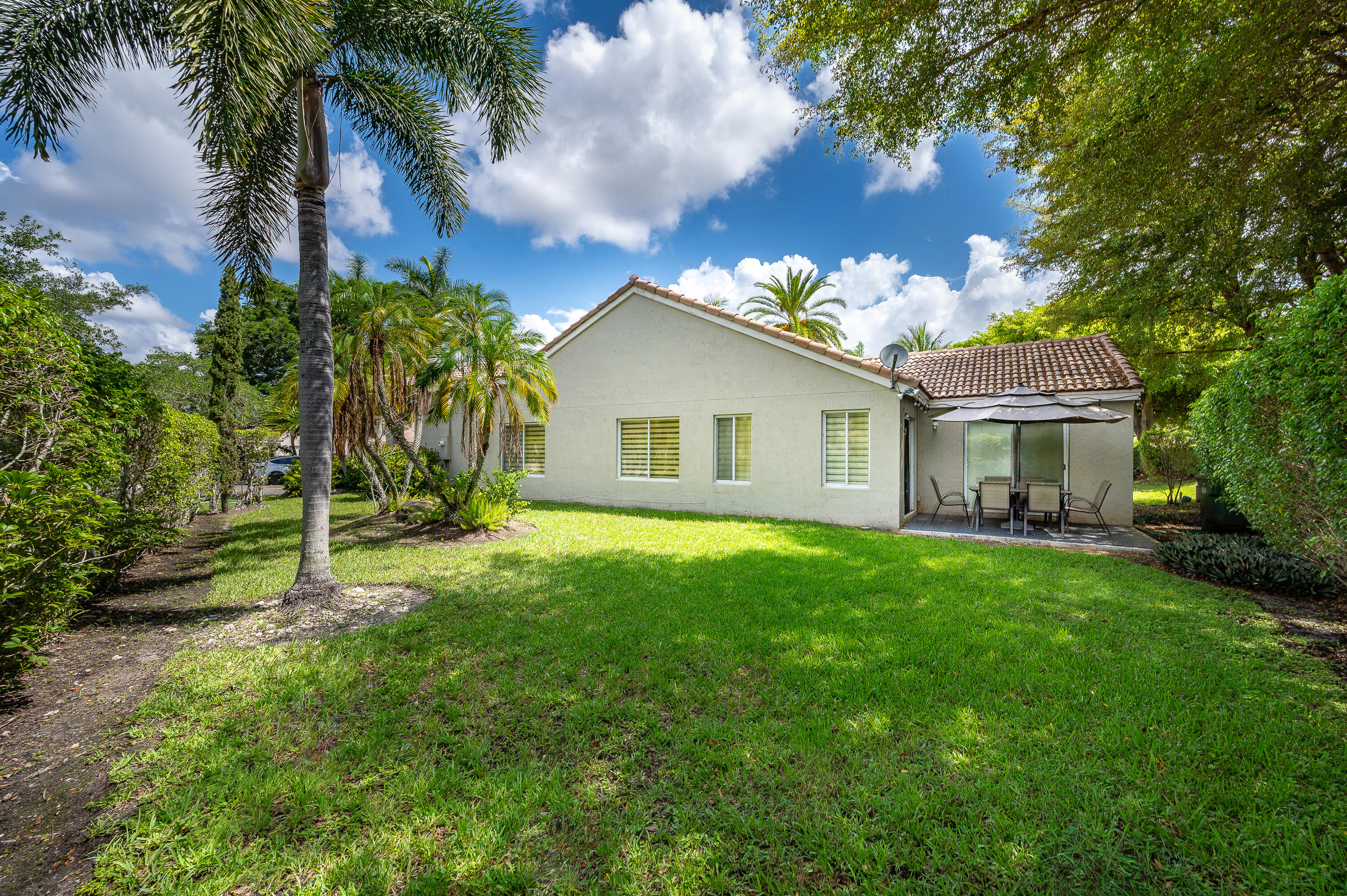 SECTOR 2-PARCELS 1 2 3 4 5 6 7 - Residential