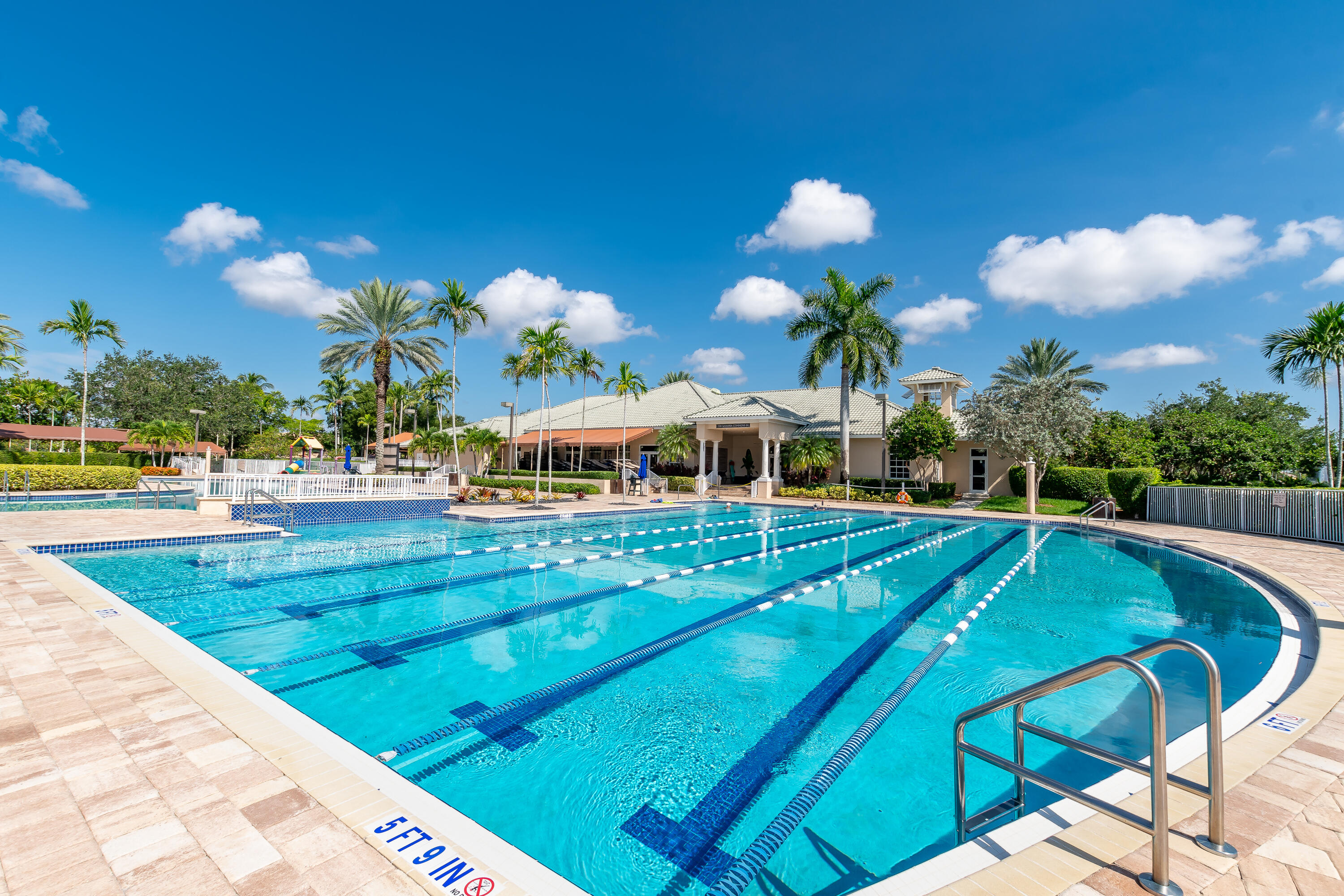 SECTOR 2-PARCELS 1 2 3 4 5 6 7 - Residential