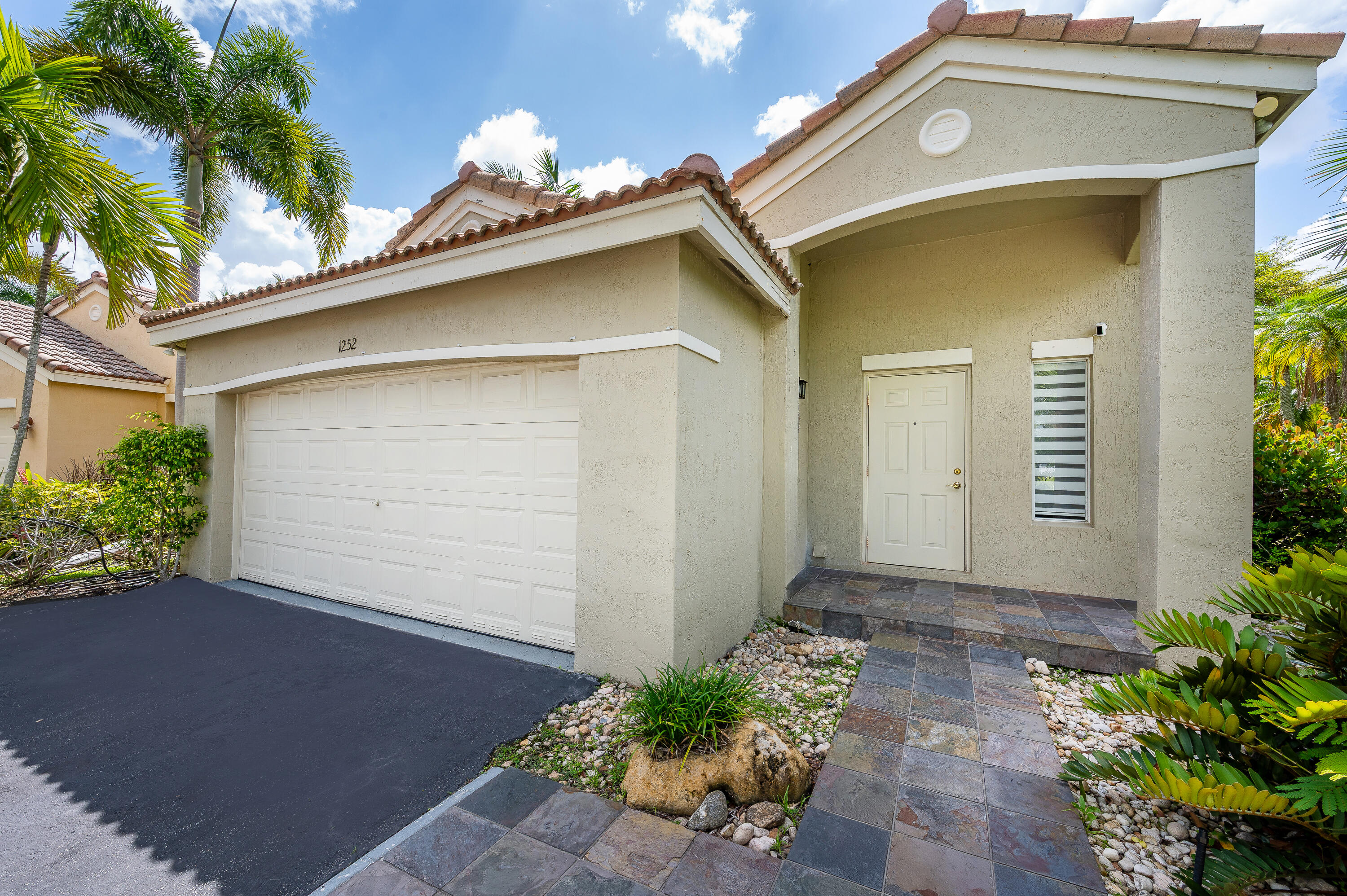 SECTOR 2-PARCELS 1 2 3 4 5 6 7 - Residential