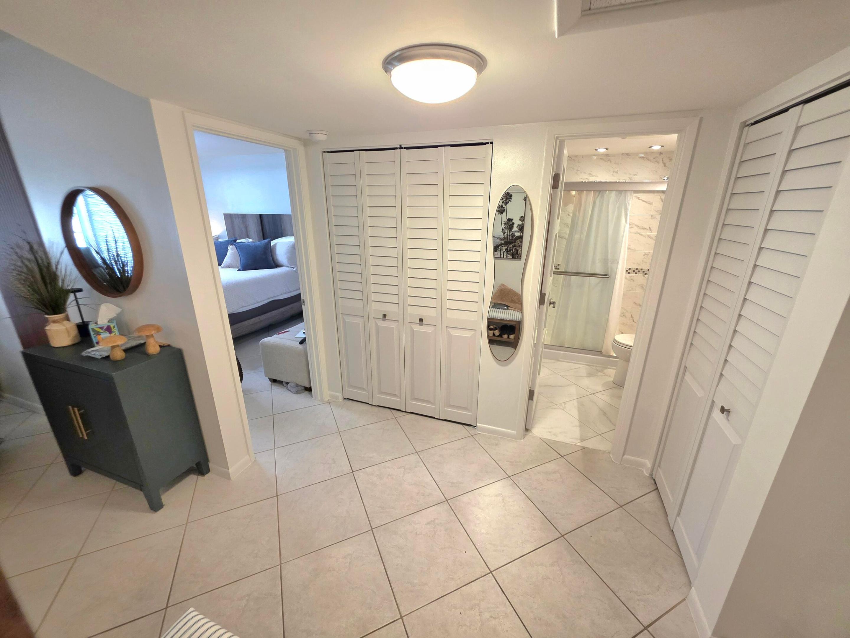 MEADOWS CONDO - Residential