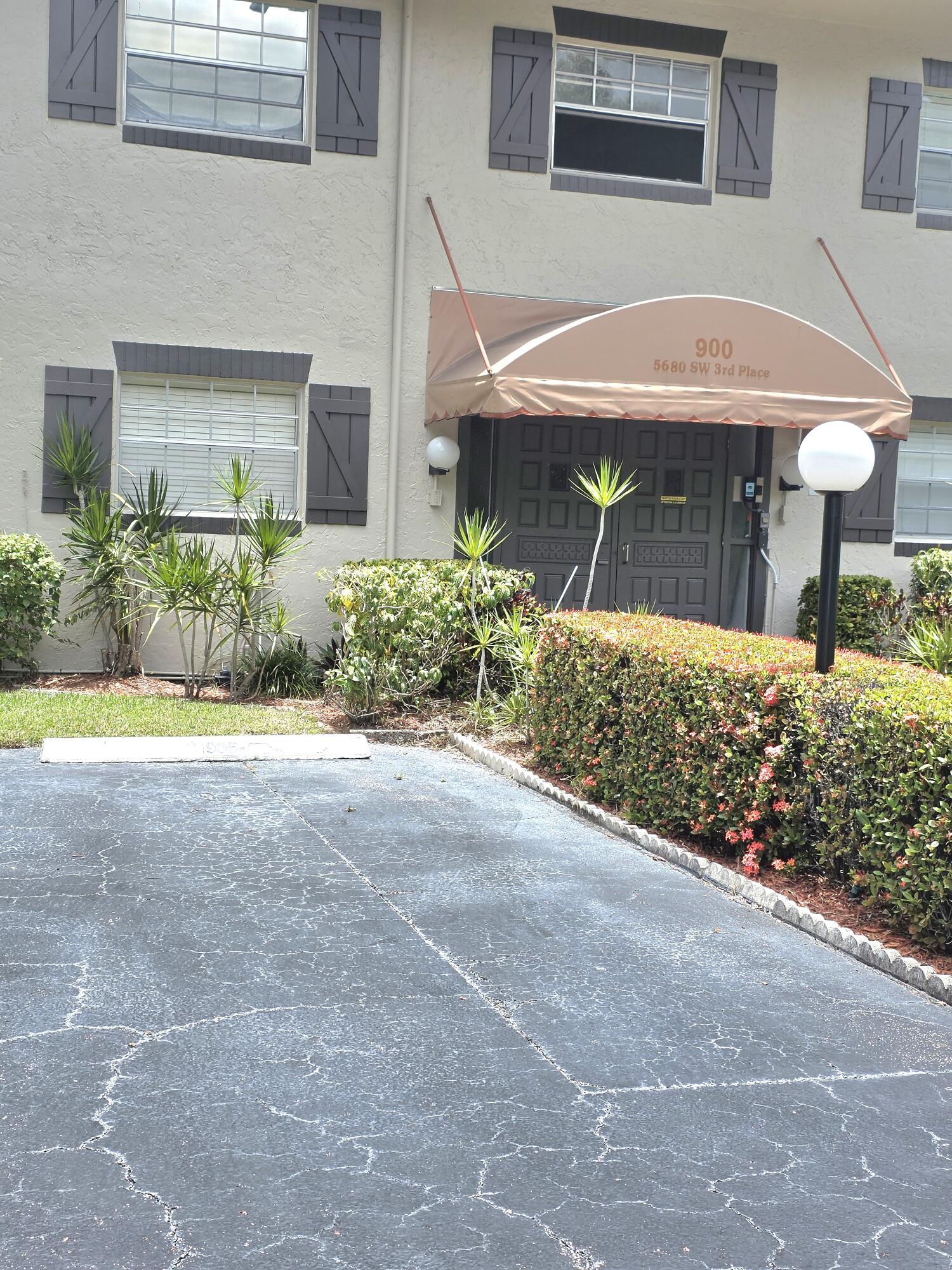 MEADOWS CONDO - Residential