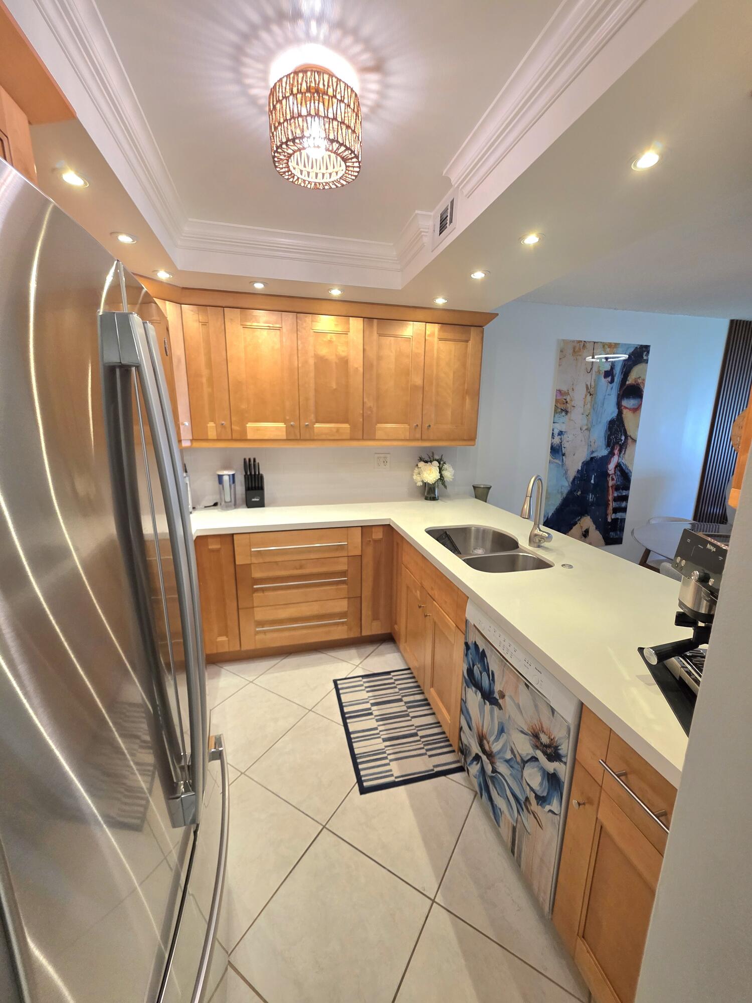 MEADOWS CONDO - Residential