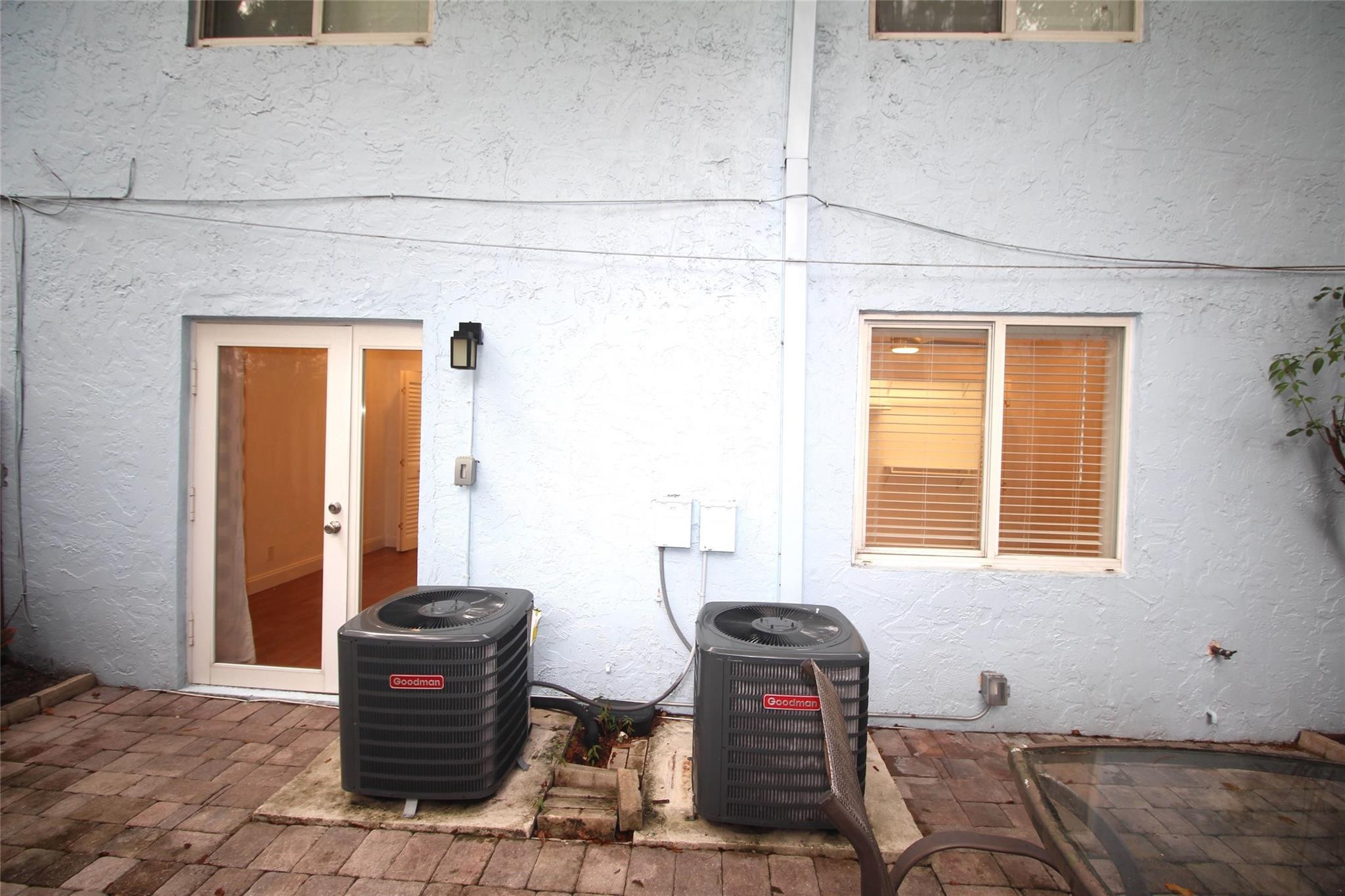 WILTON PARK CONDOS LLC - Residential Lease