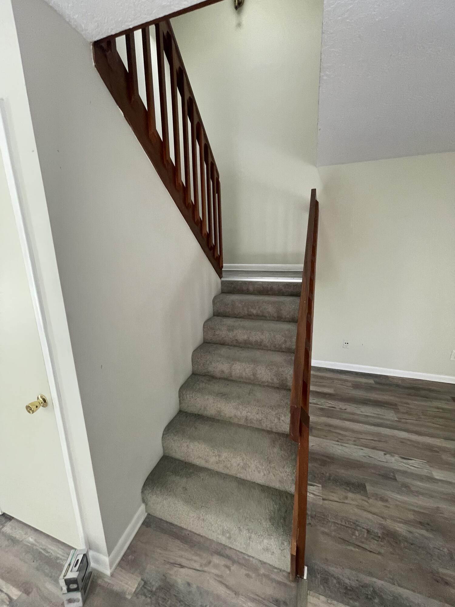 EMERALD LAKES - Residential Lease