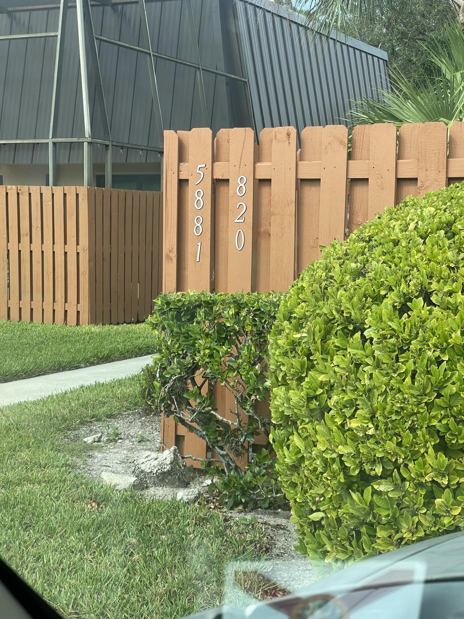 EMERALD LAKES - Residential Lease