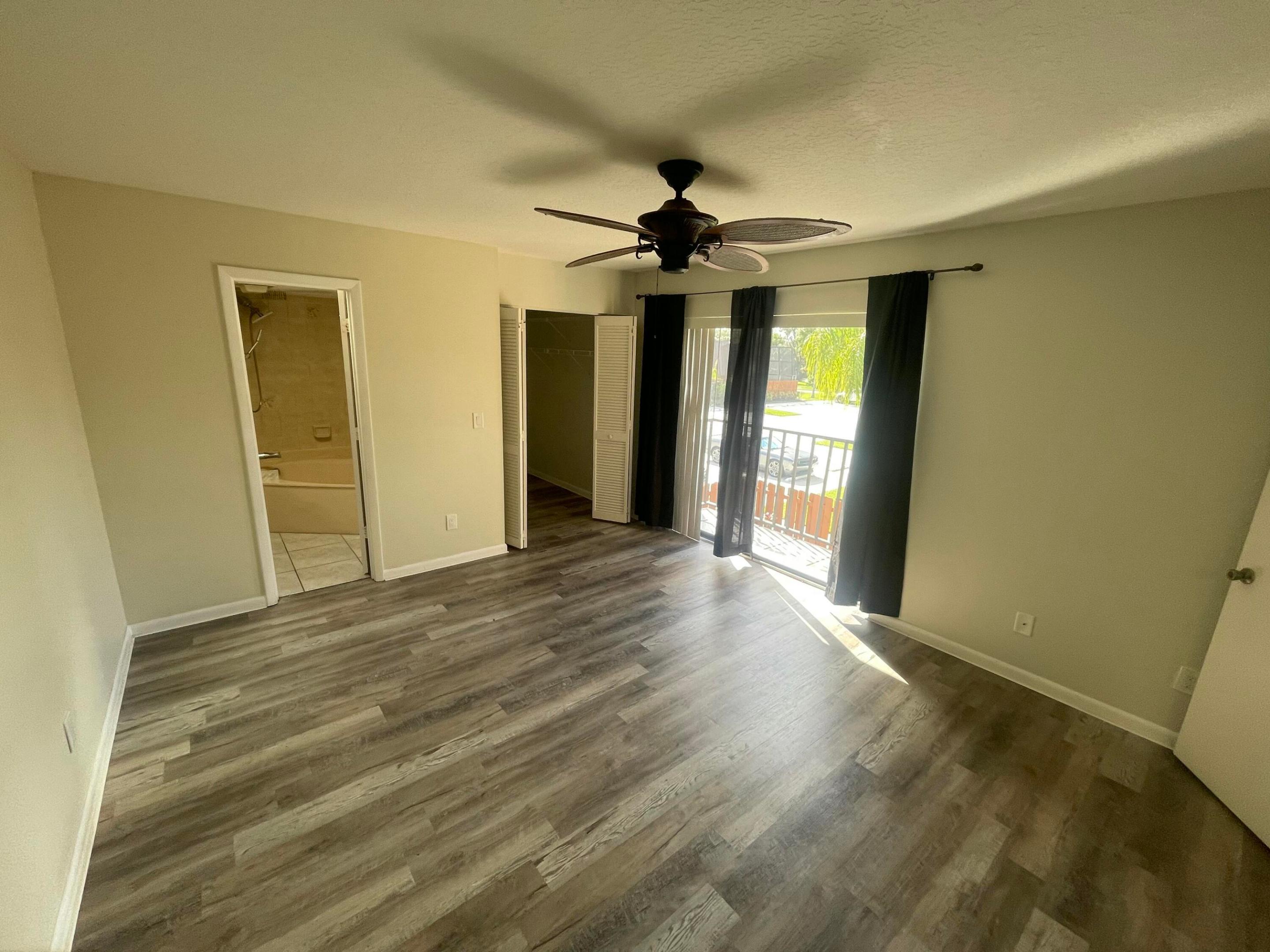EMERALD LAKES - Residential Lease