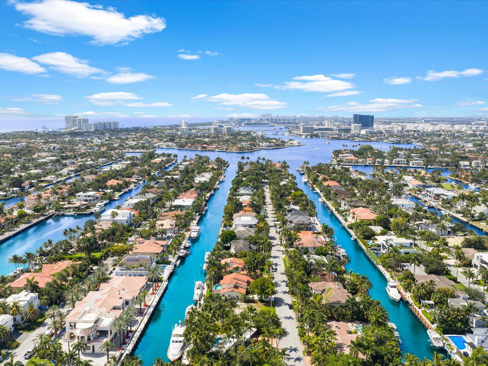 CORAL ISLES - Land