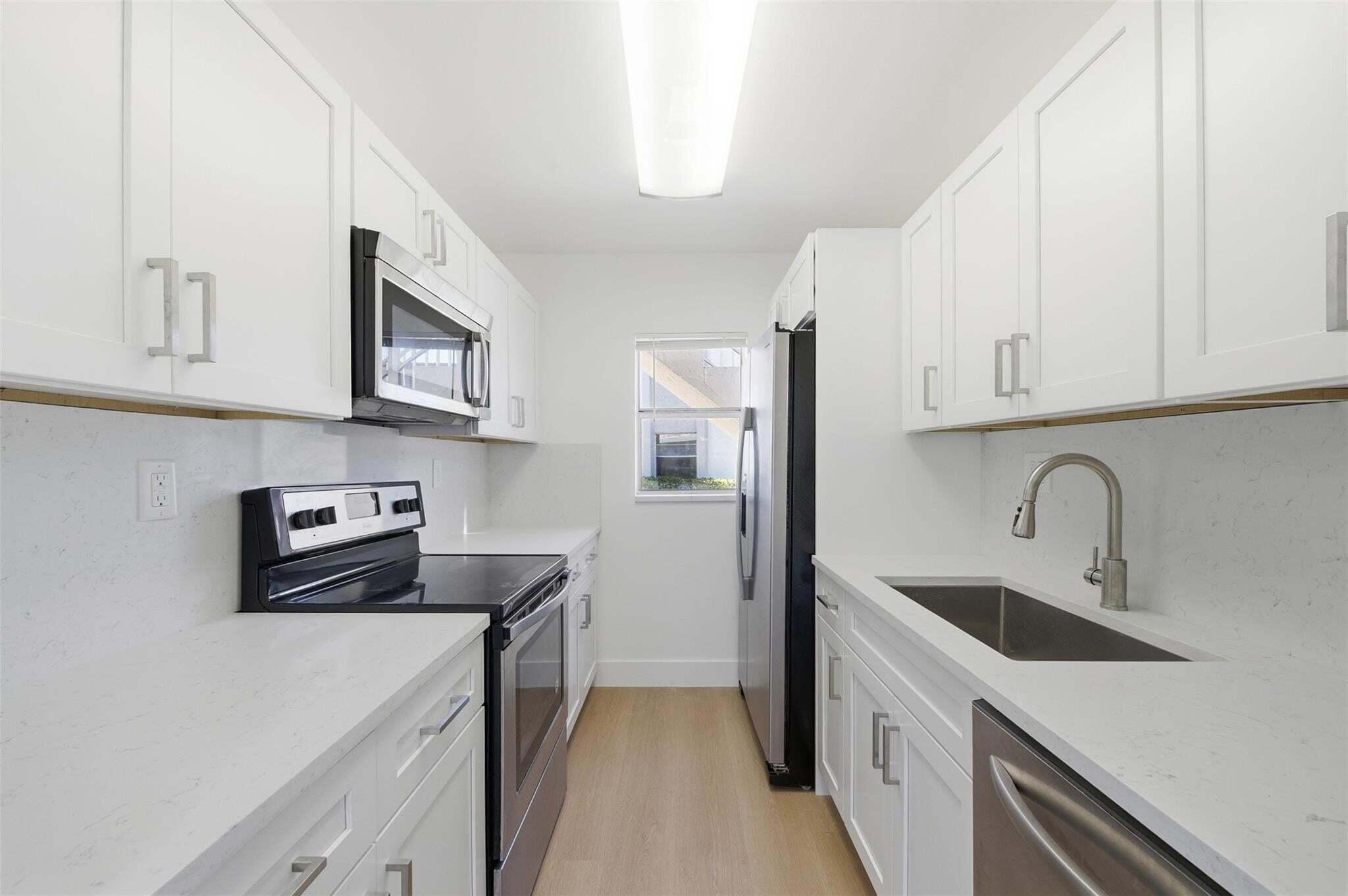 VICTORIA SQUARE CONDO - Residential Lease