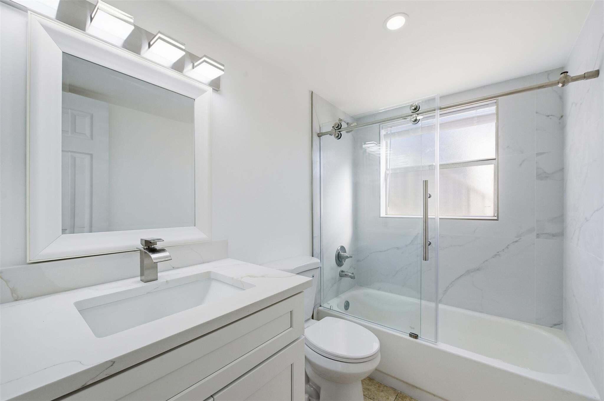 VICTORIA SQUARE CONDO - Residential Lease