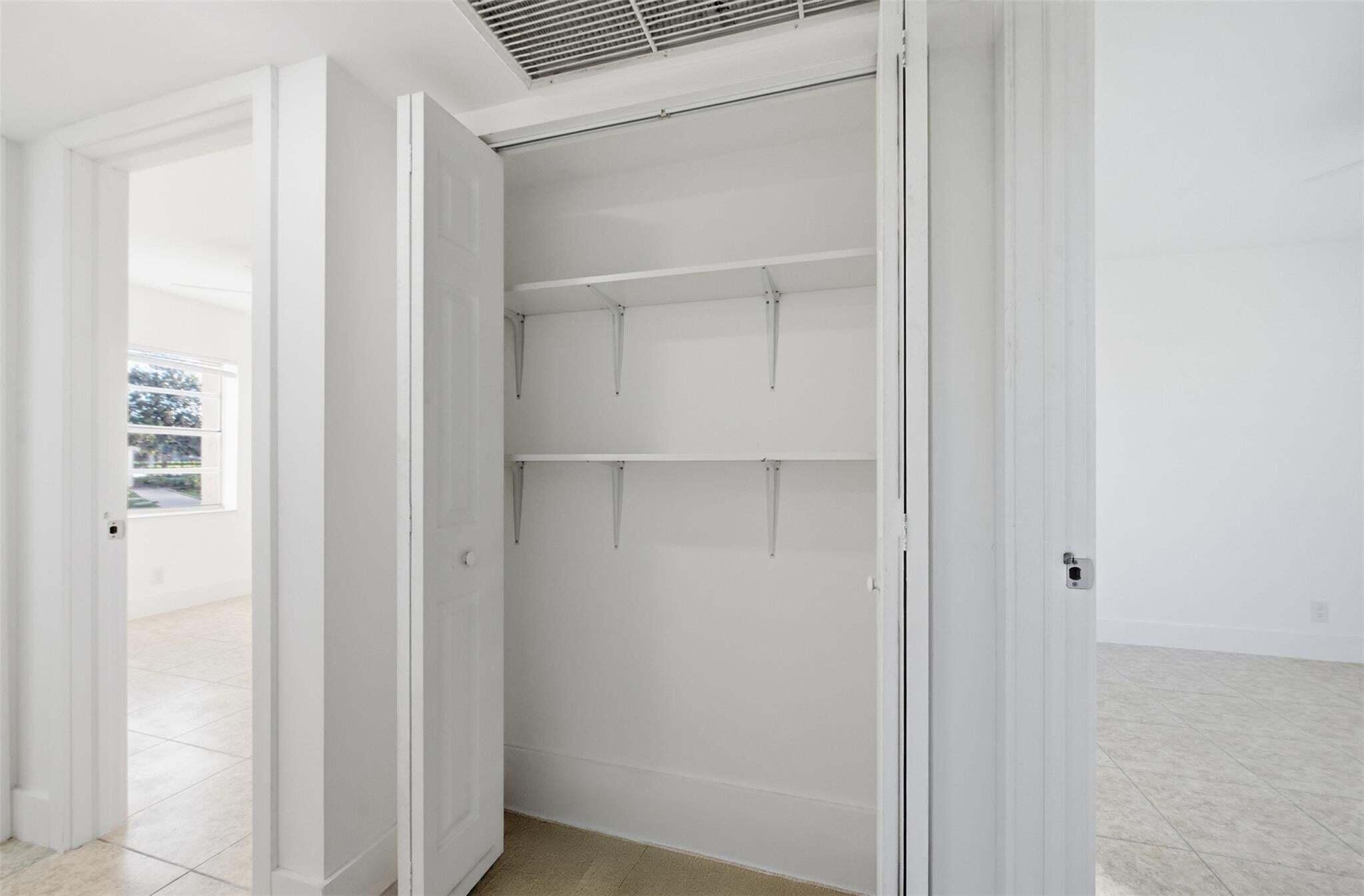 VICTORIA SQUARE CONDO - Residential Lease
