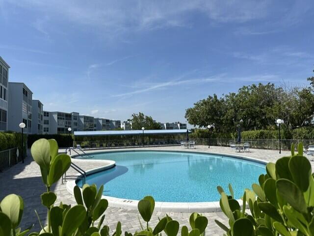 10 OF PALM SPRINGS 2 CONDO - Residential