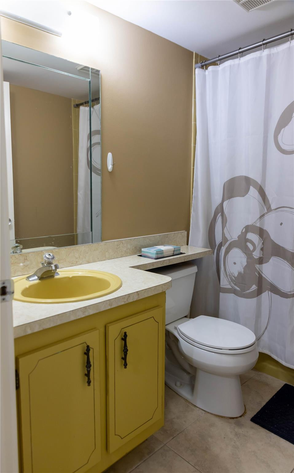 10 OF PALM SPRINGS 2 CONDO - Residential