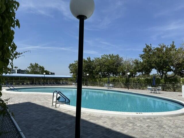 10 OF PALM SPRINGS 2 CONDO - Residential