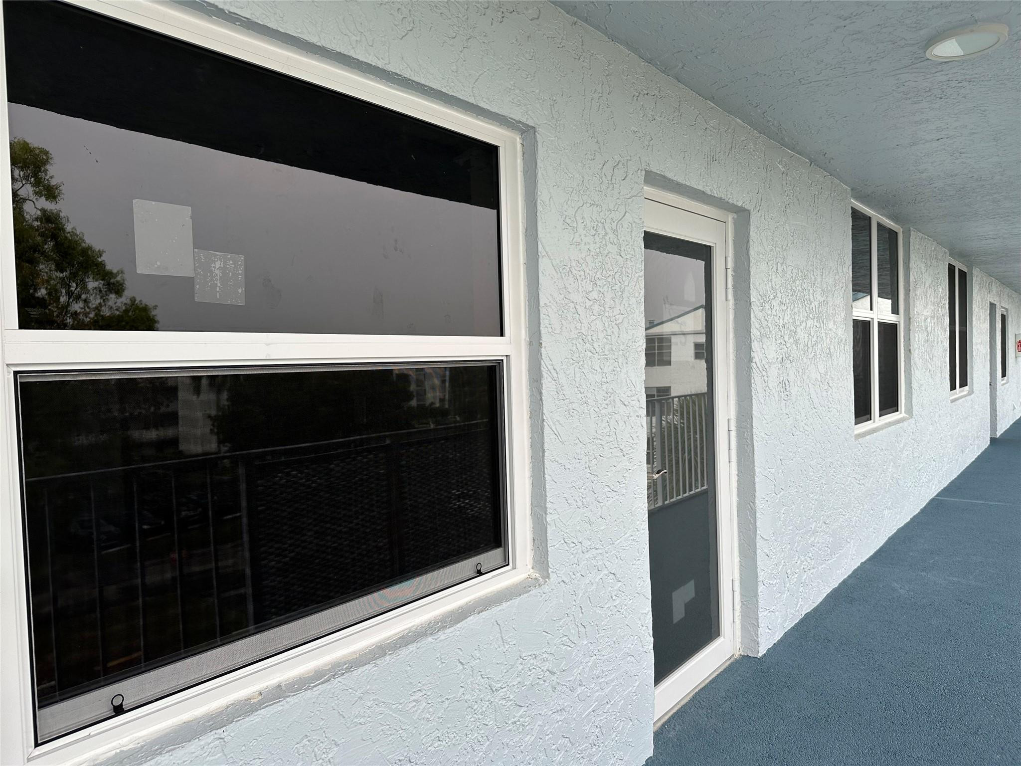10 OF PALM SPRINGS 2 CONDO - Residential