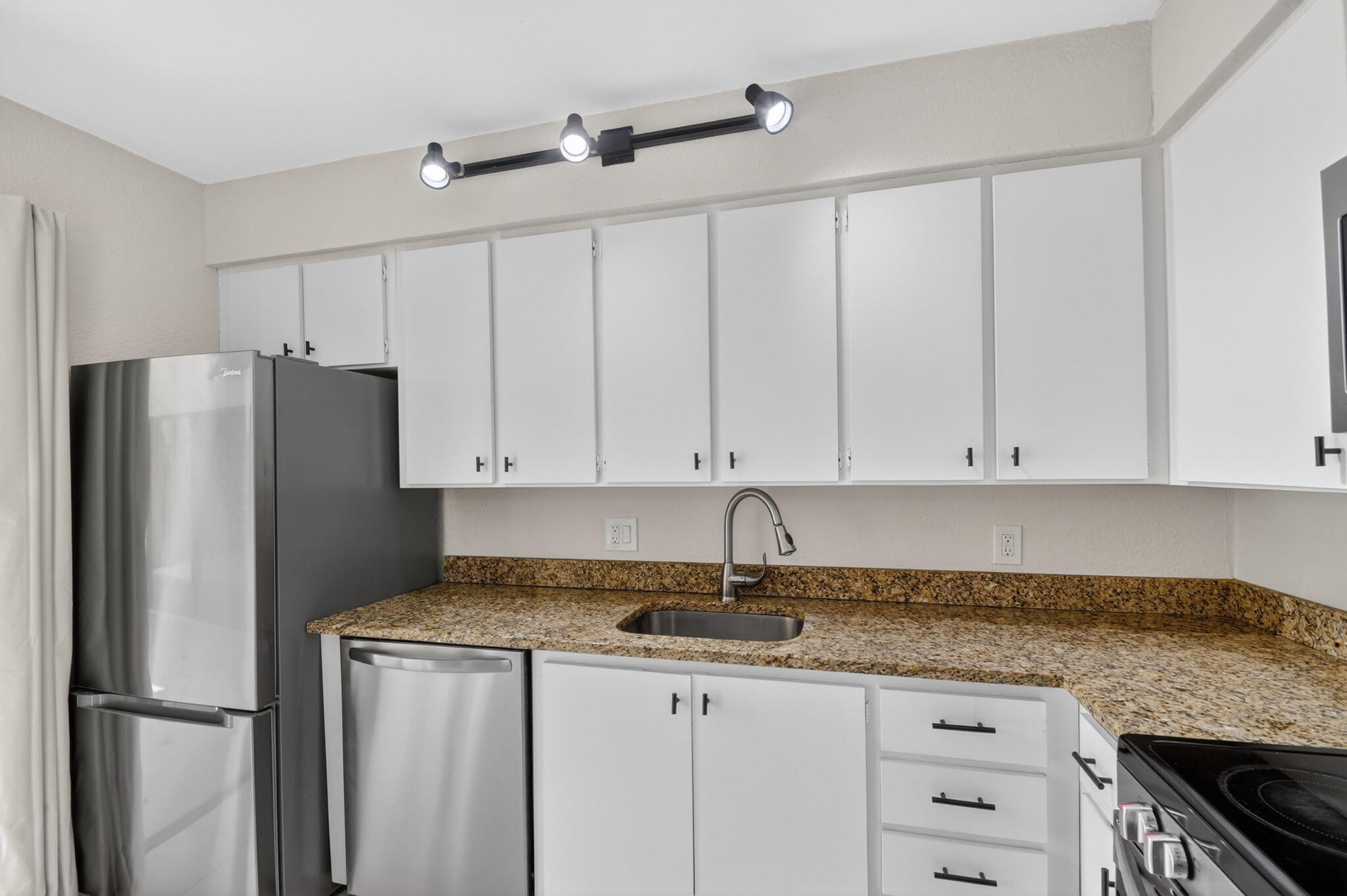 SANDALWOOD ESTATES - Residential