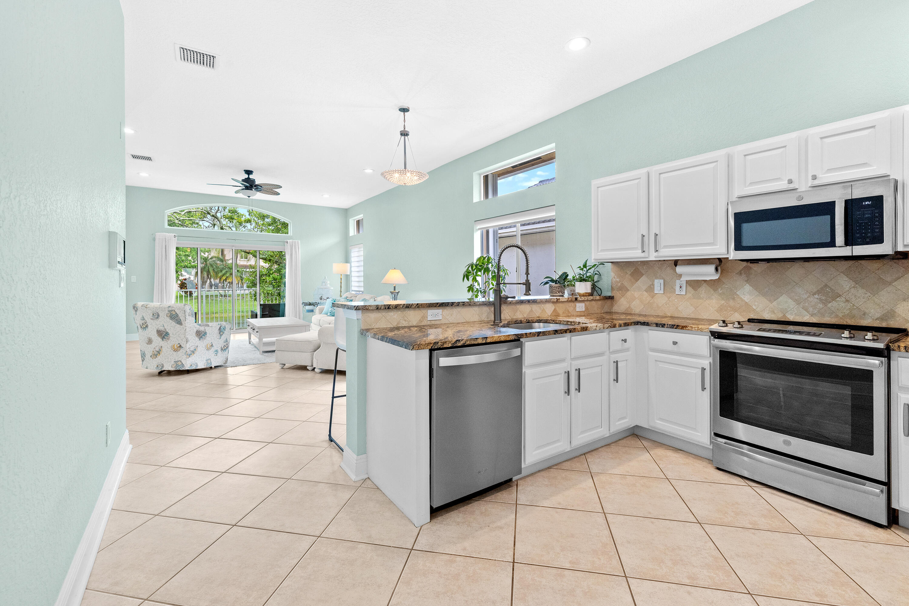 REGENCY LAKES AT COCONUT CREEK - Residential
