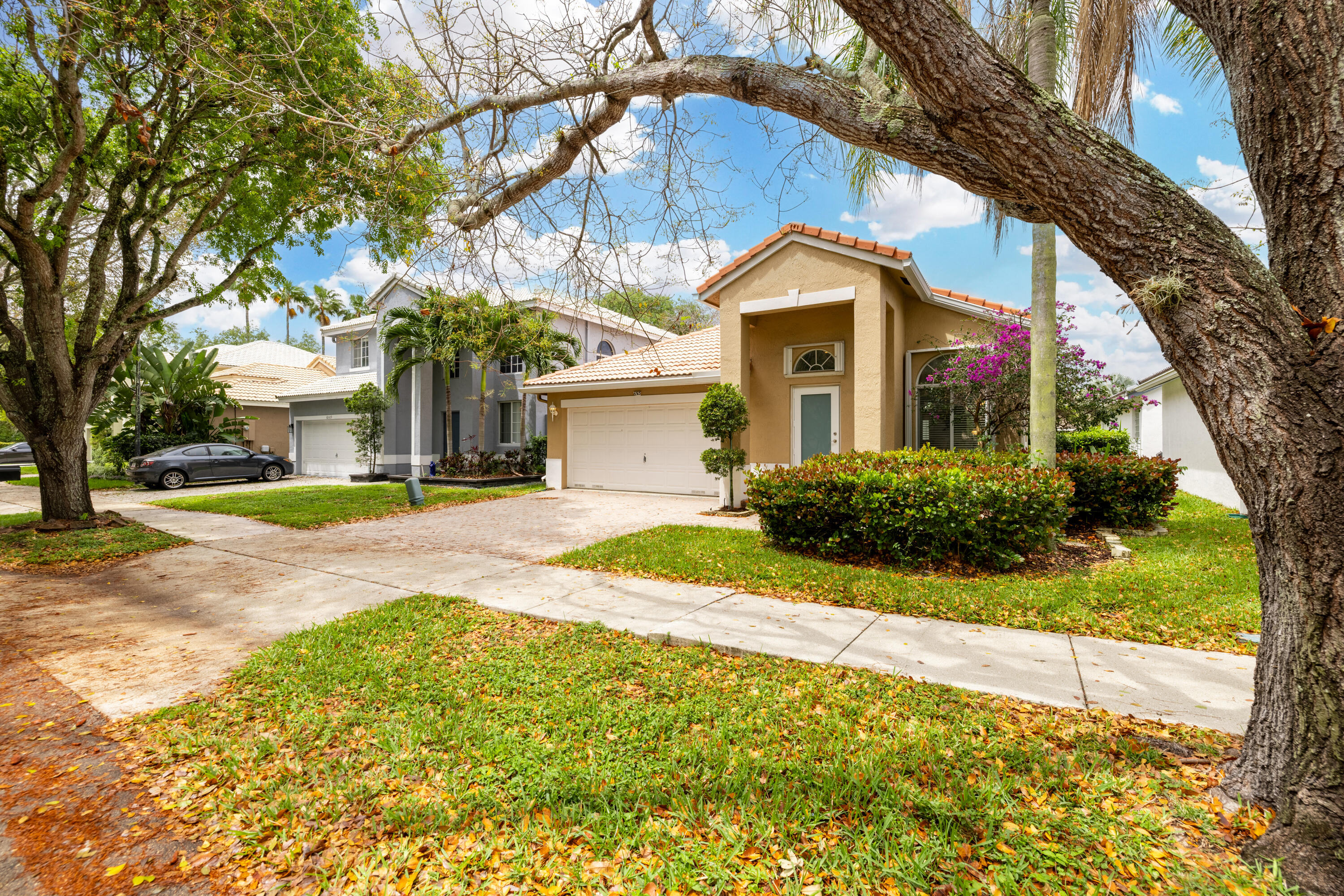 REGENCY LAKES AT COCONUT CREEK - Residential
