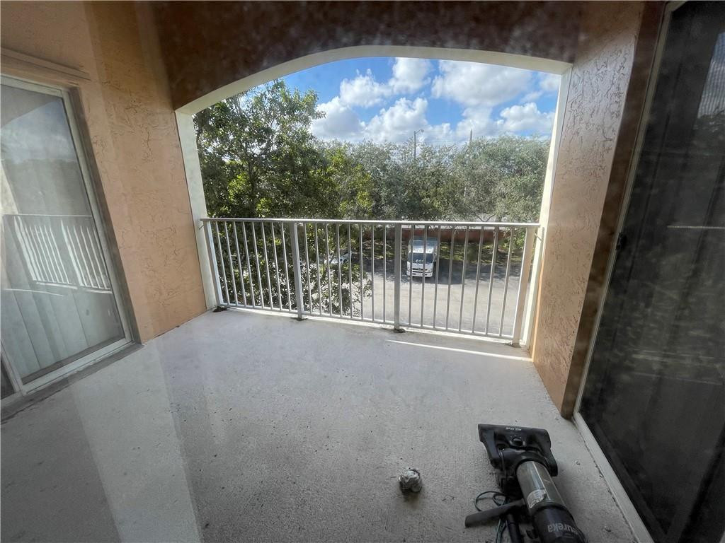 Riviera Palms - Residential