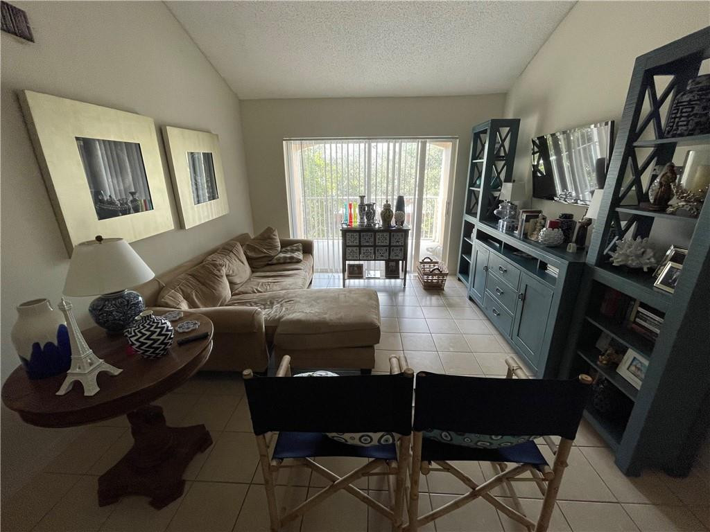 Riviera Palms - Residential