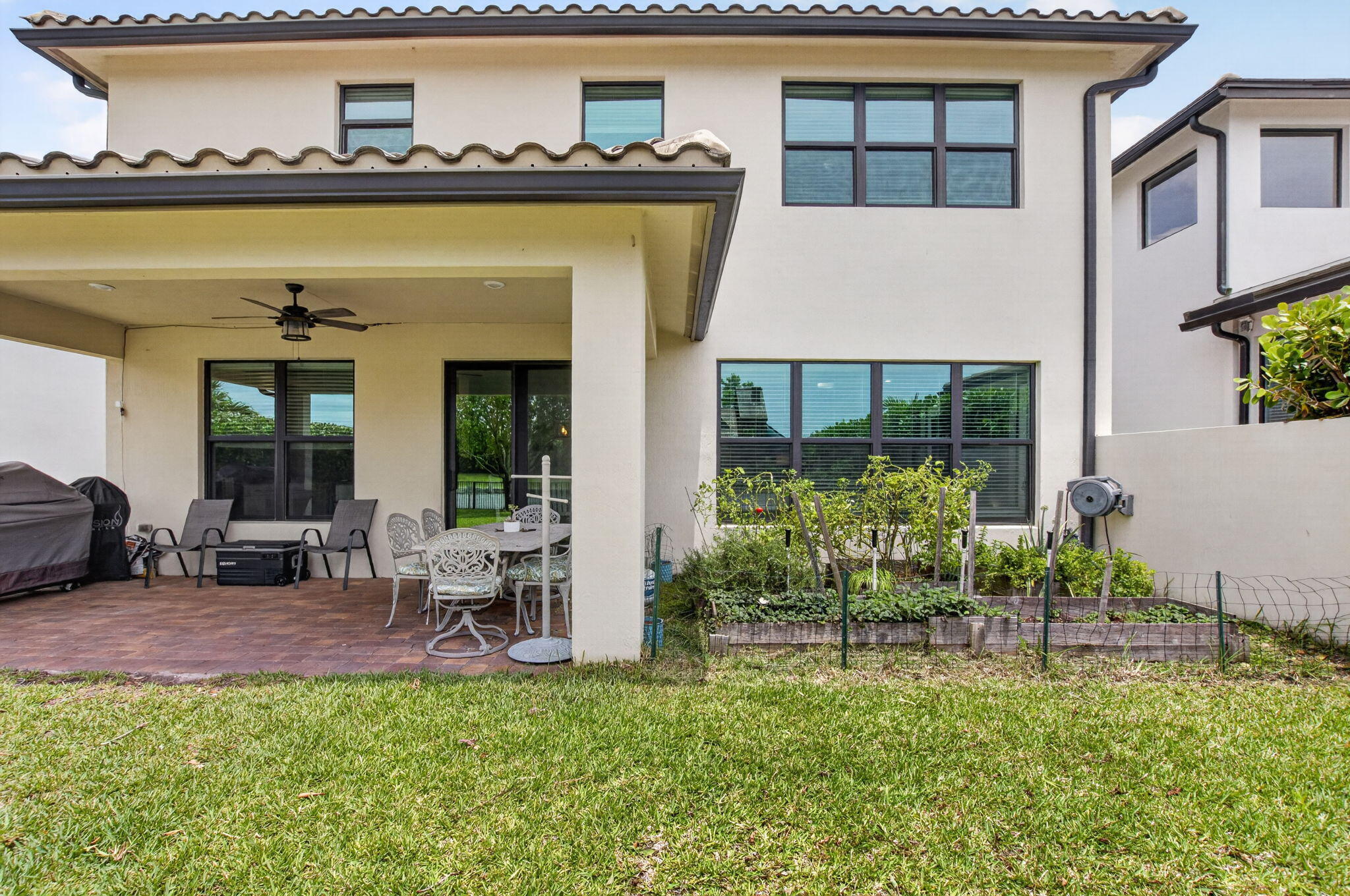 PALM MEADOWS ESTATES - Residential
