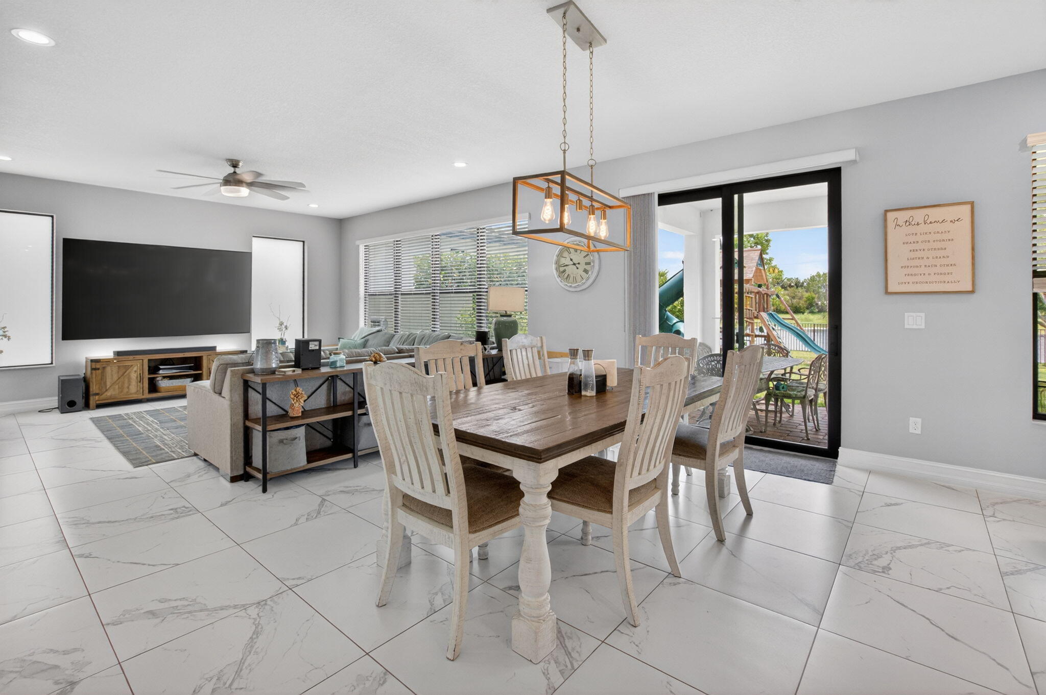 PALM MEADOWS ESTATES - Residential