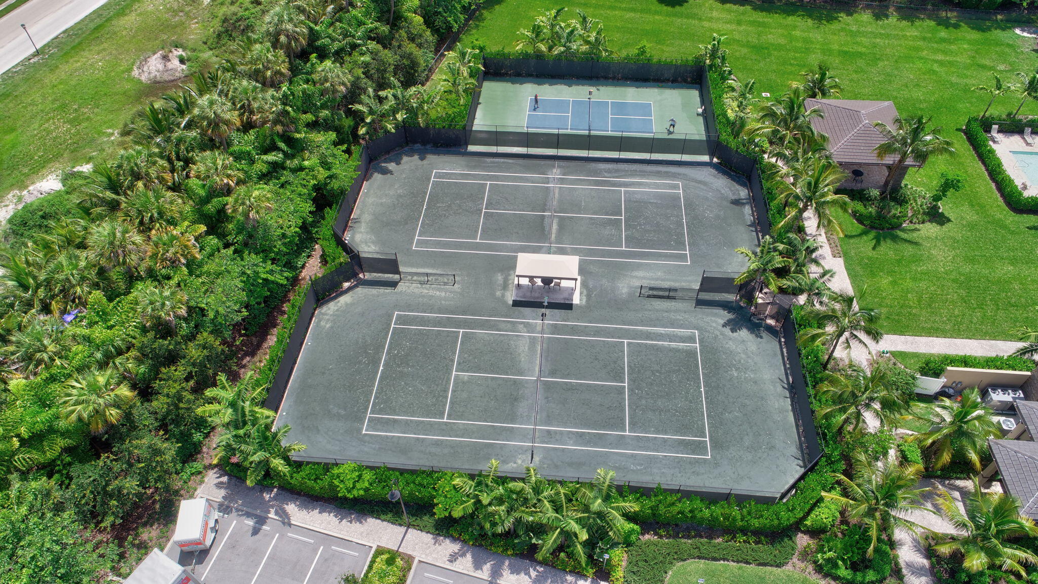 PALM MEADOWS ESTATES - Residential