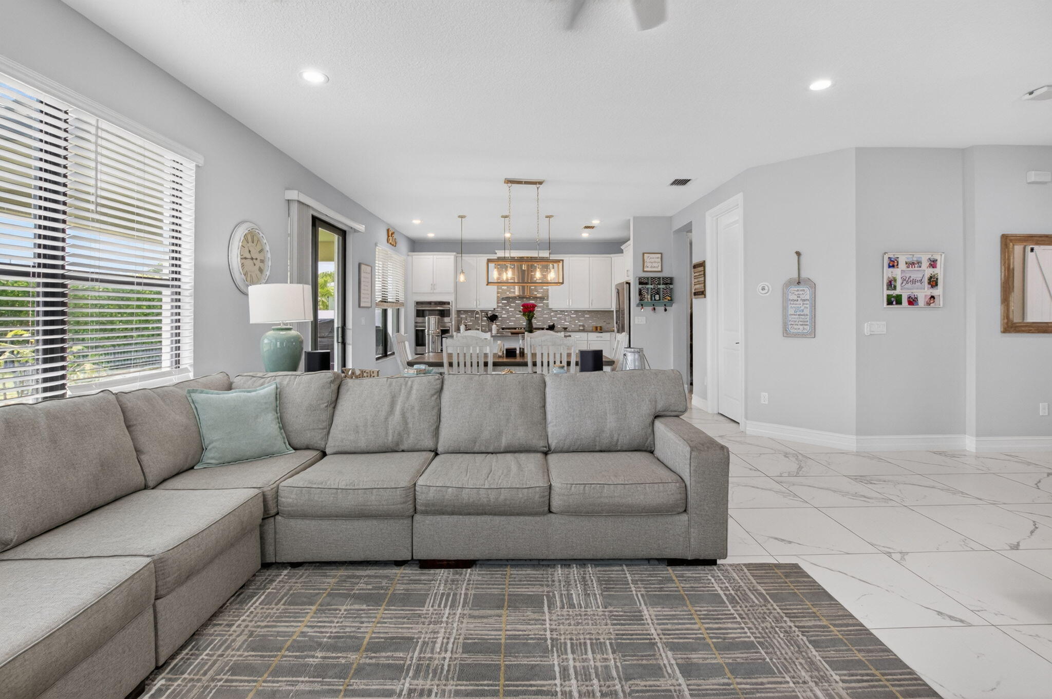 PALM MEADOWS ESTATES - Residential