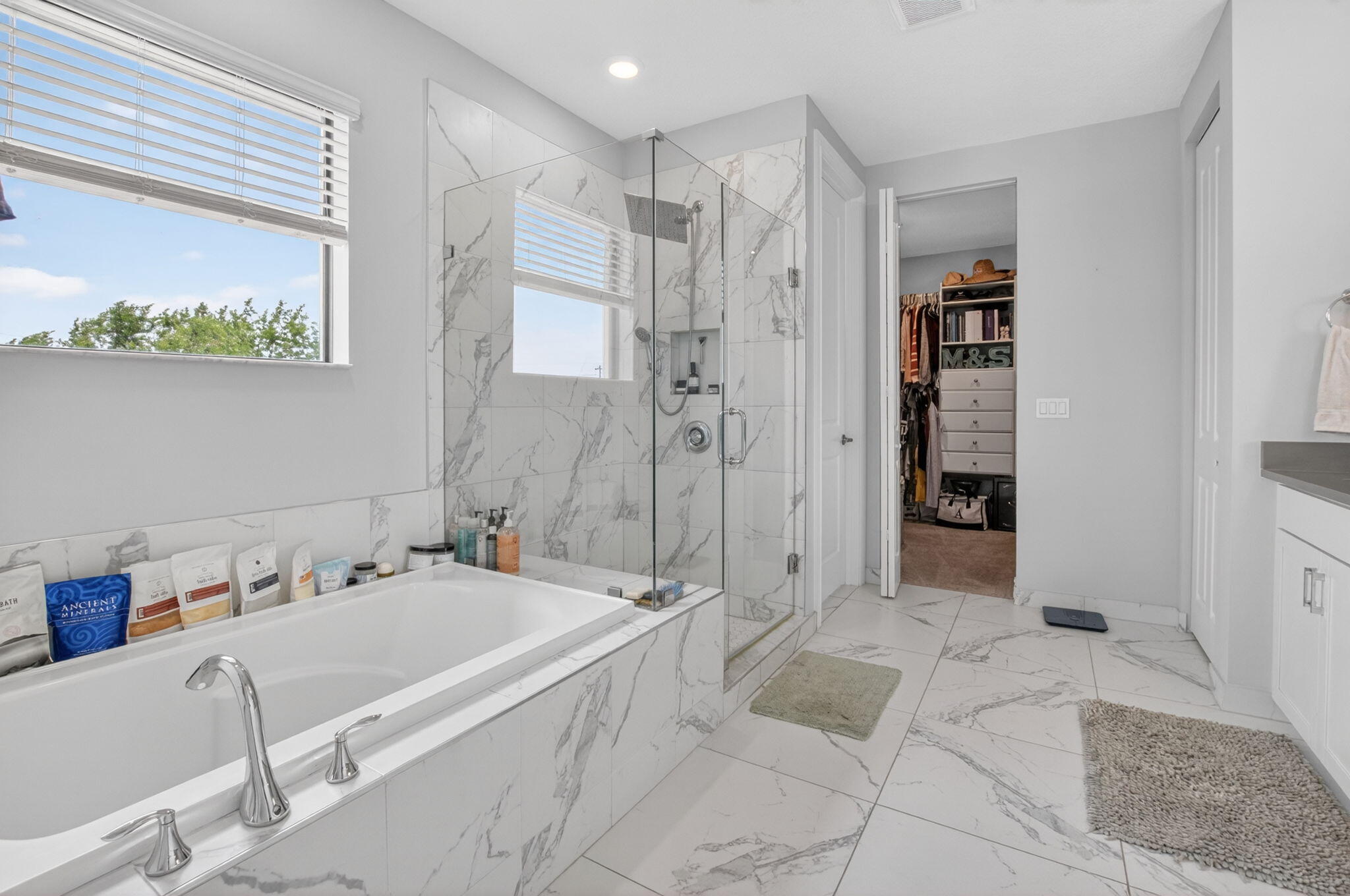 PALM MEADOWS ESTATES - Residential