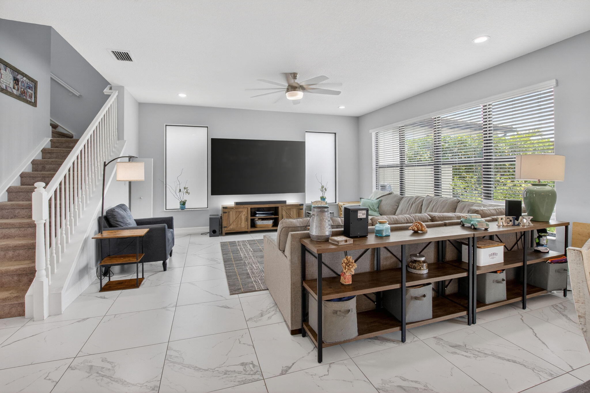 PALM MEADOWS ESTATES - Residential