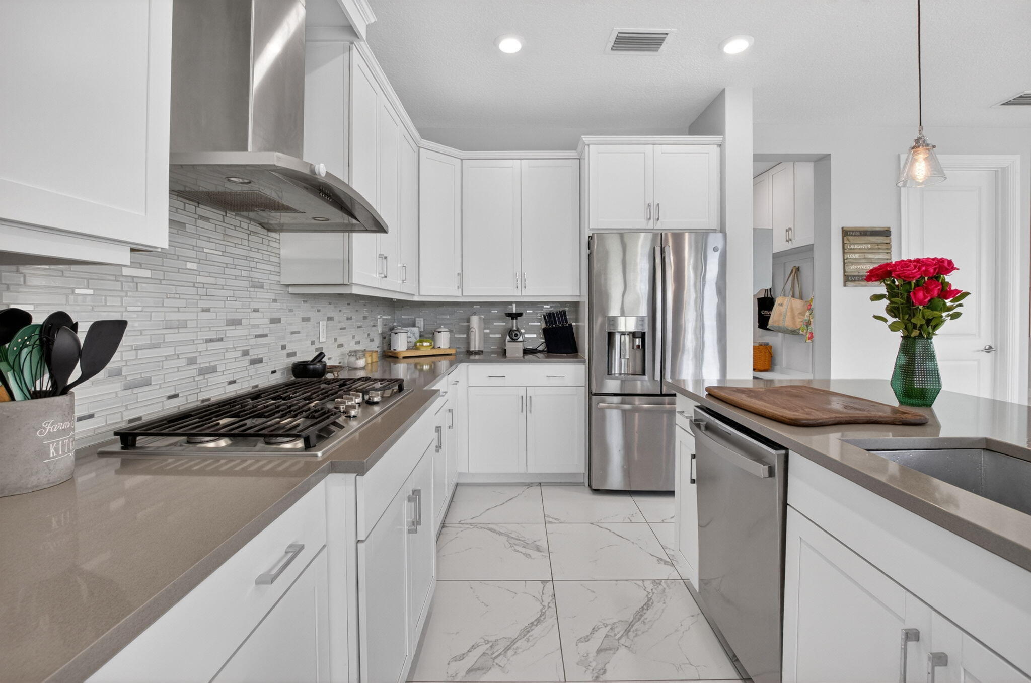 PALM MEADOWS ESTATES - Residential