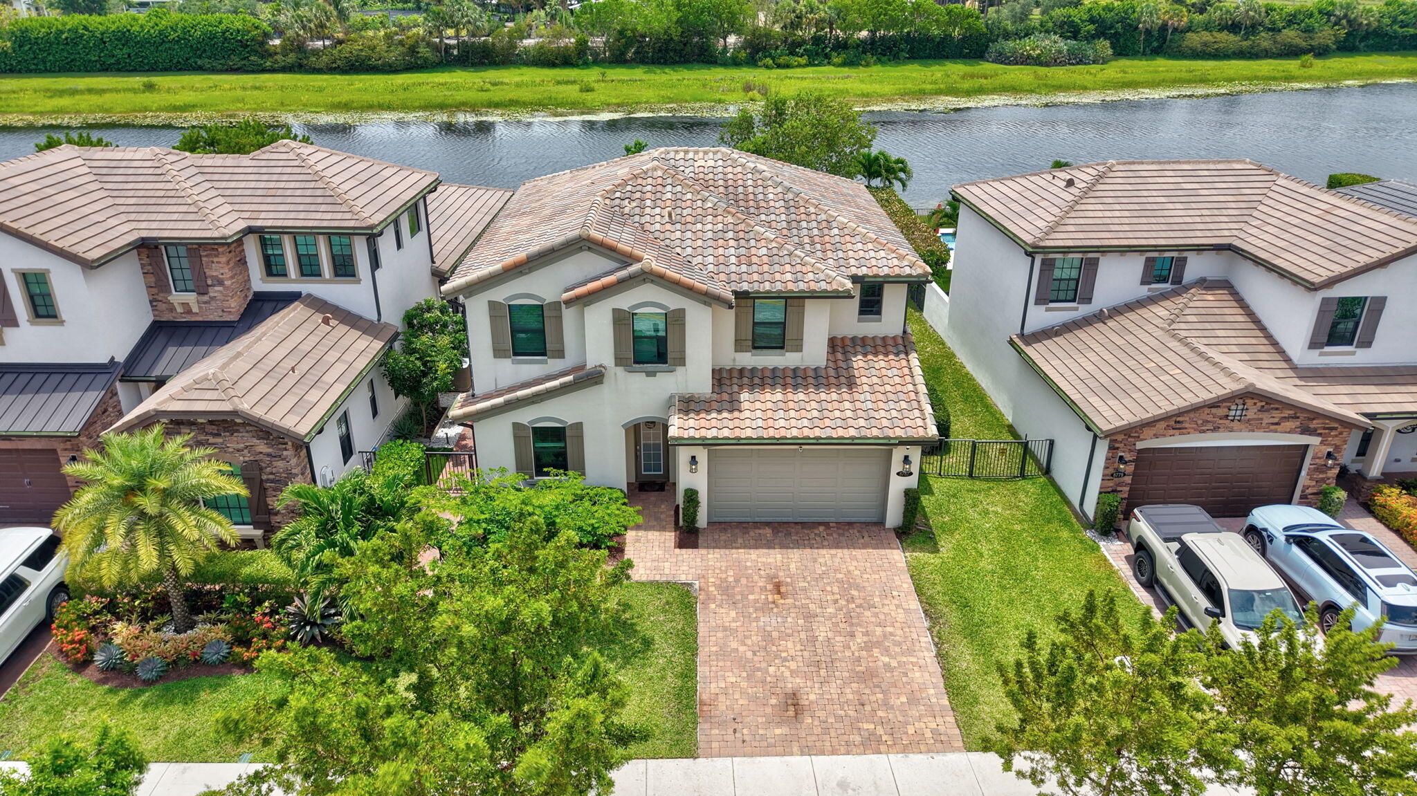 PALM MEADOWS ESTATES - Residential