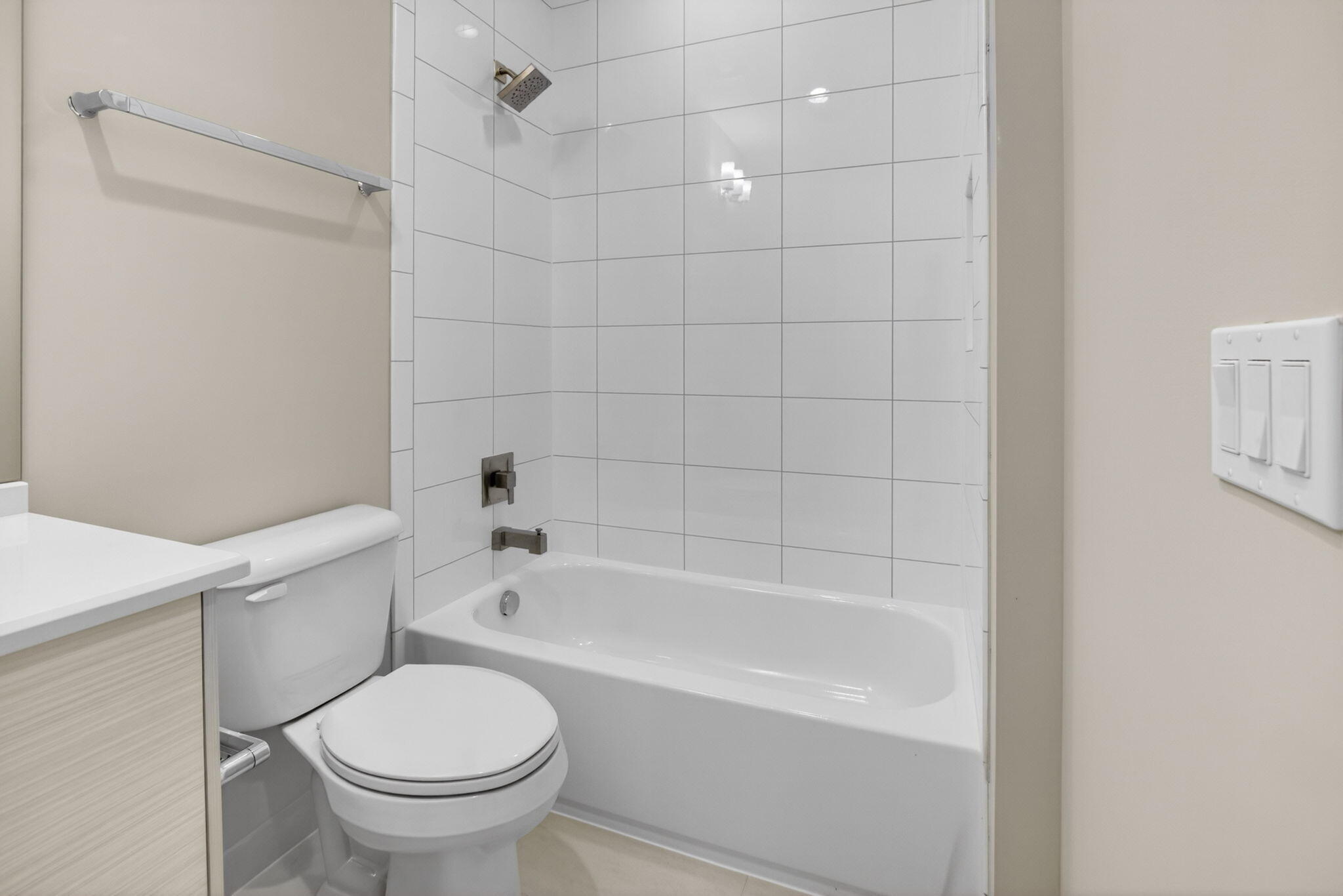 BRIDGES MIZNER PUD BRIDGES SOUTH PLAT SEVEN - Residential Lease