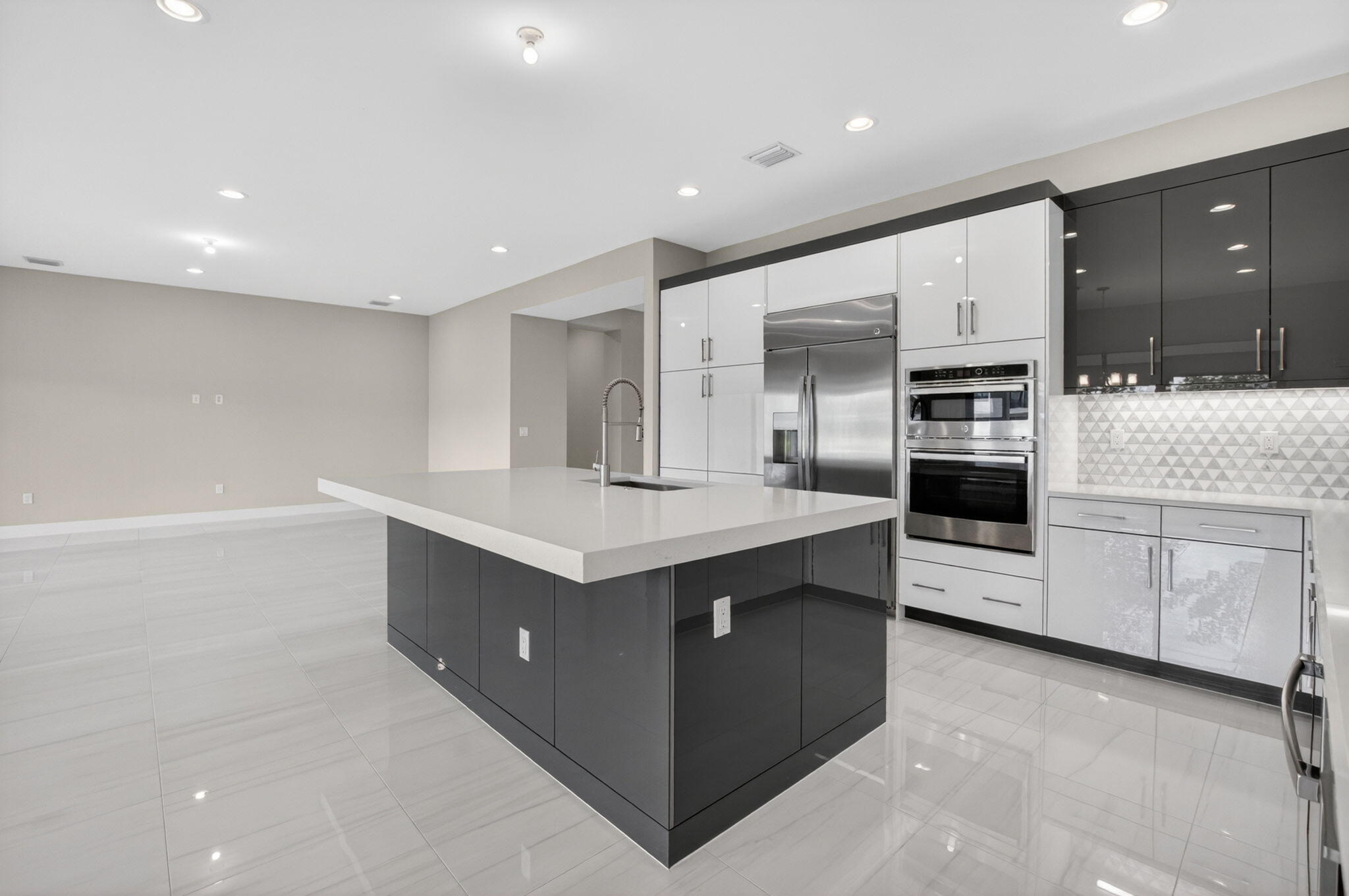 BRIDGES MIZNER PUD BRIDGES SOUTH PLAT SEVEN - Residential Lease