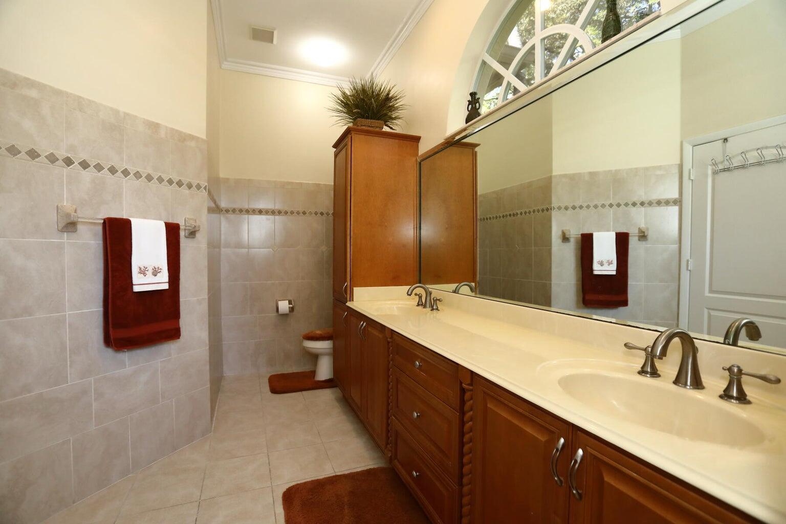 SELIGMAN-KIA ACRES - Residential