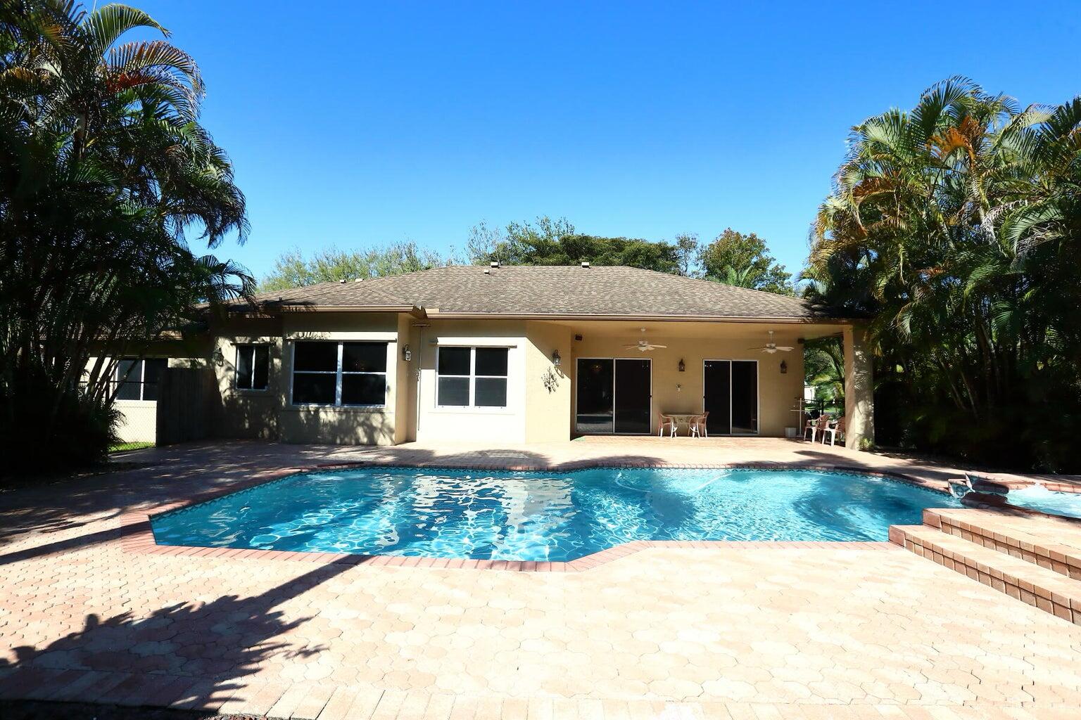 SELIGMAN-KIA ACRES - Residential