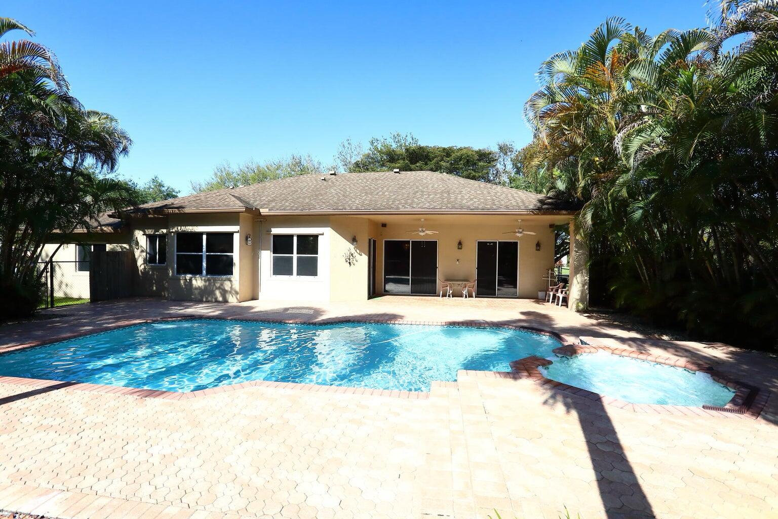 SELIGMAN-KIA ACRES - Residential