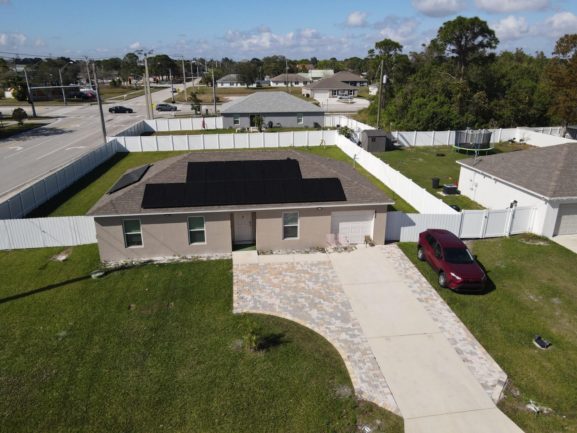 Beautiful corner-lot home built in 2023 featuring 3 bedrooms, 2 bathrooms, and a 1-car garage. This move-in-ready property offers the added privacy of a fully fenced backyard. Enjoy modern finishes, an open-concept layout, and the benefits of newer construction in a desirable location.