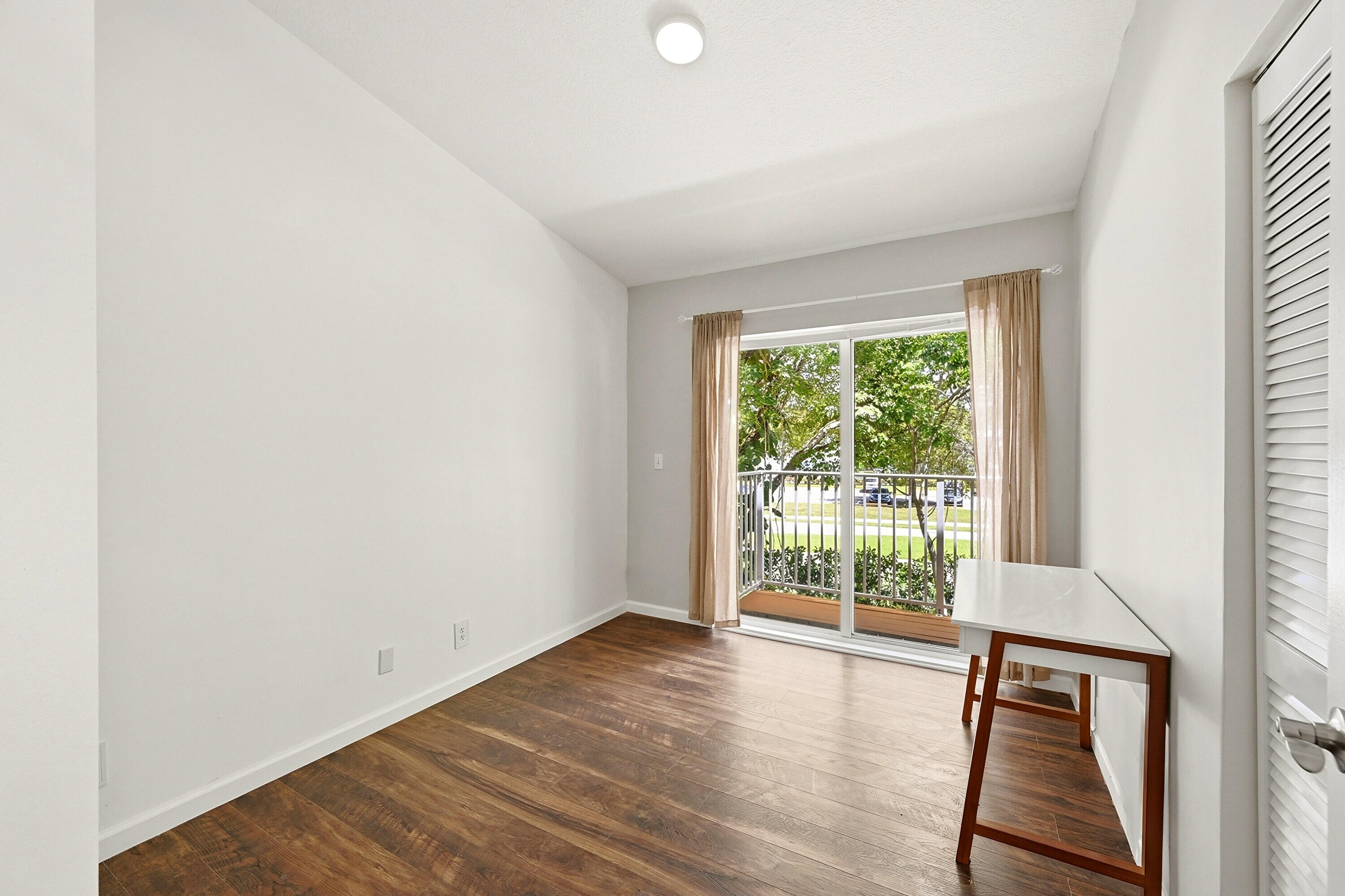 WEDGES OF TAMARAC - Residential