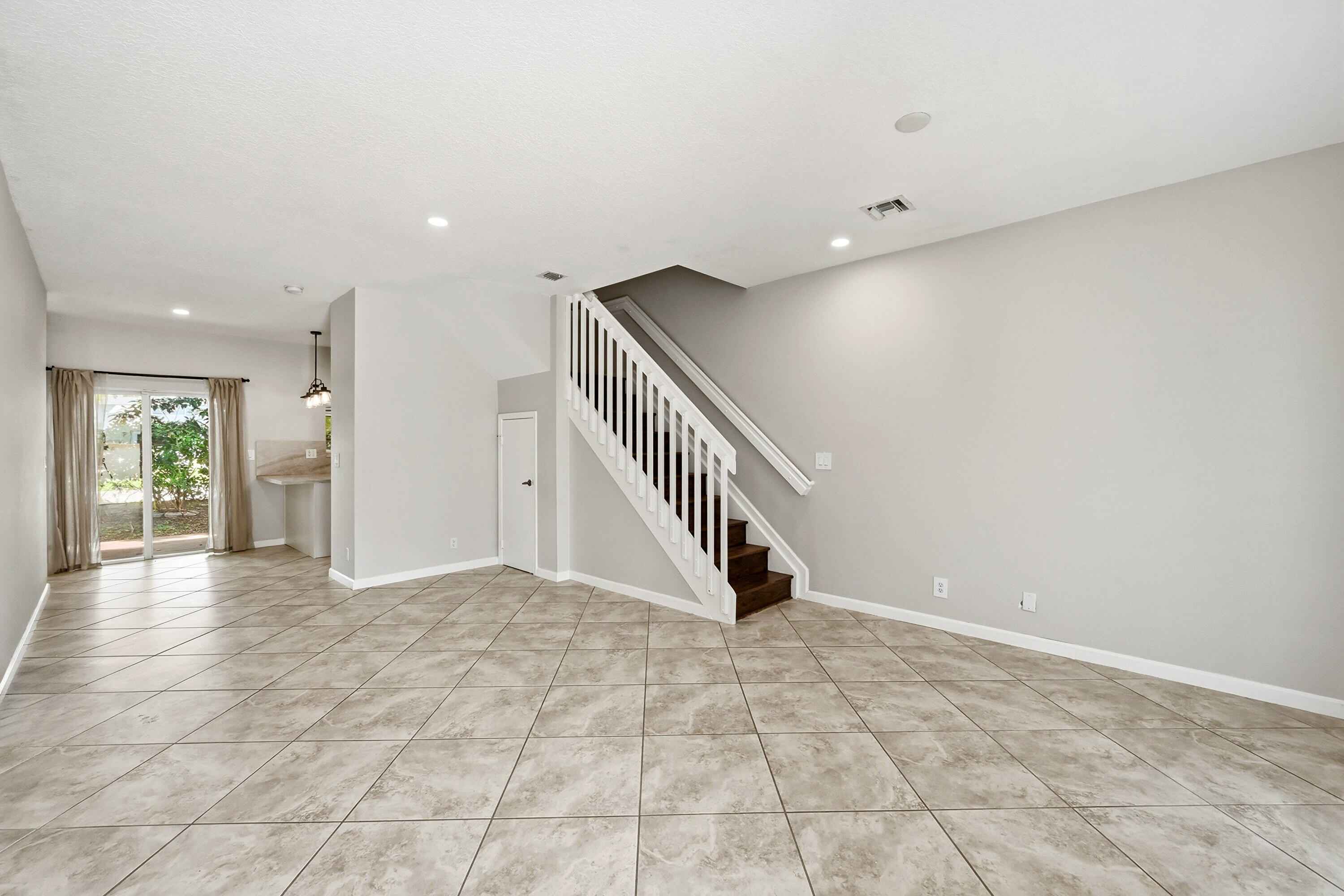 WEDGES OF TAMARAC - Residential