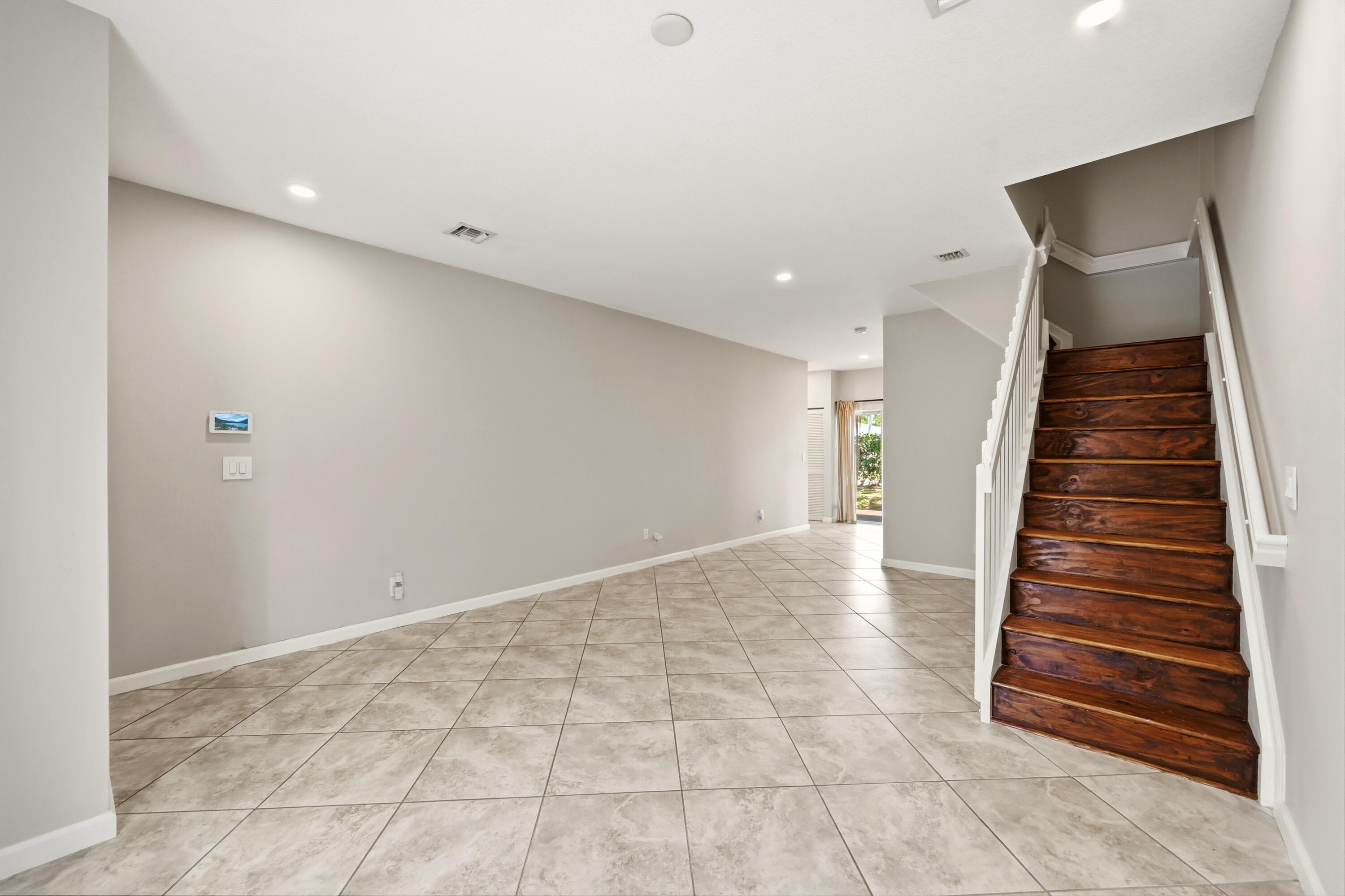 WEDGES OF TAMARAC - Residential
