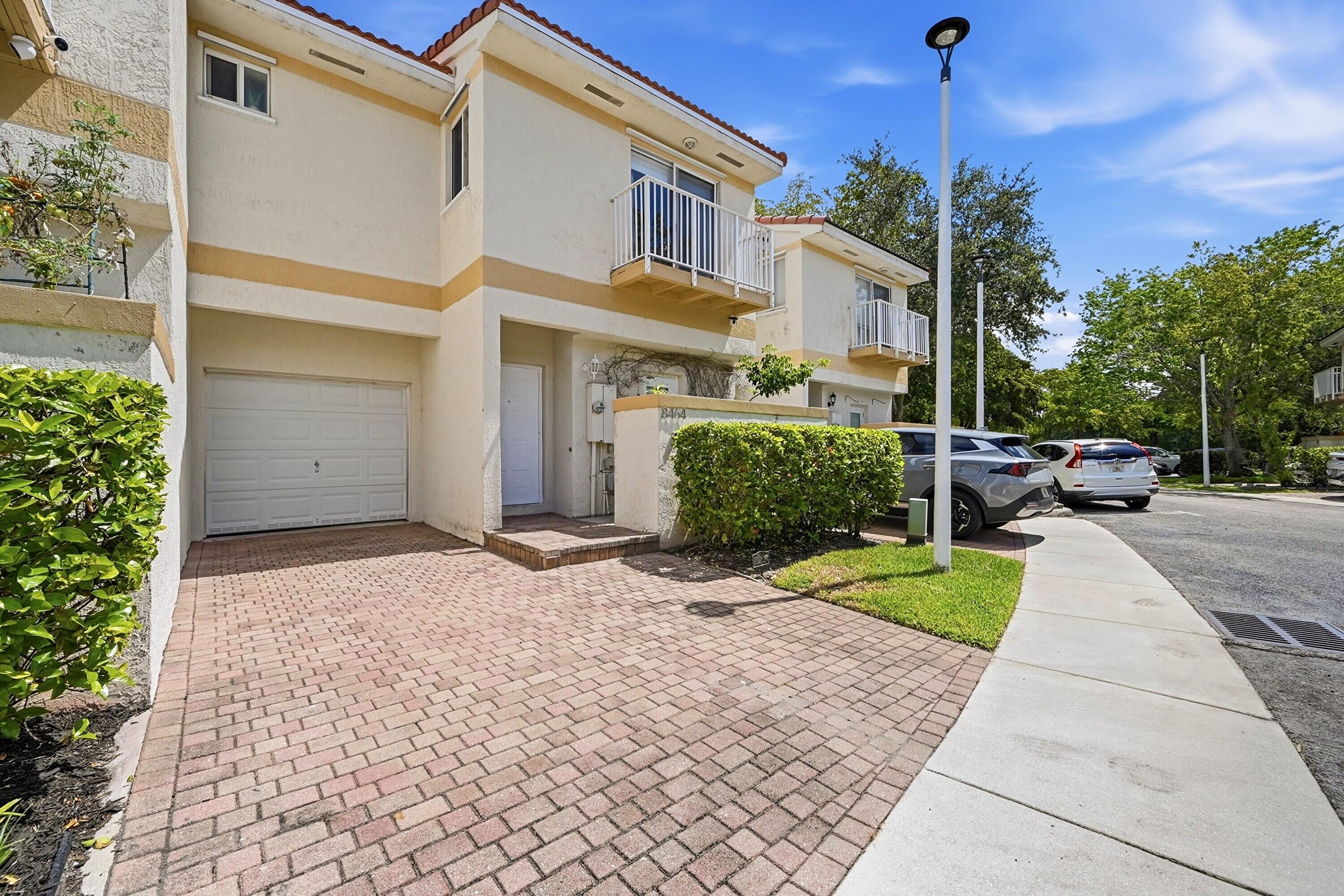 WEDGES OF TAMARAC - Residential