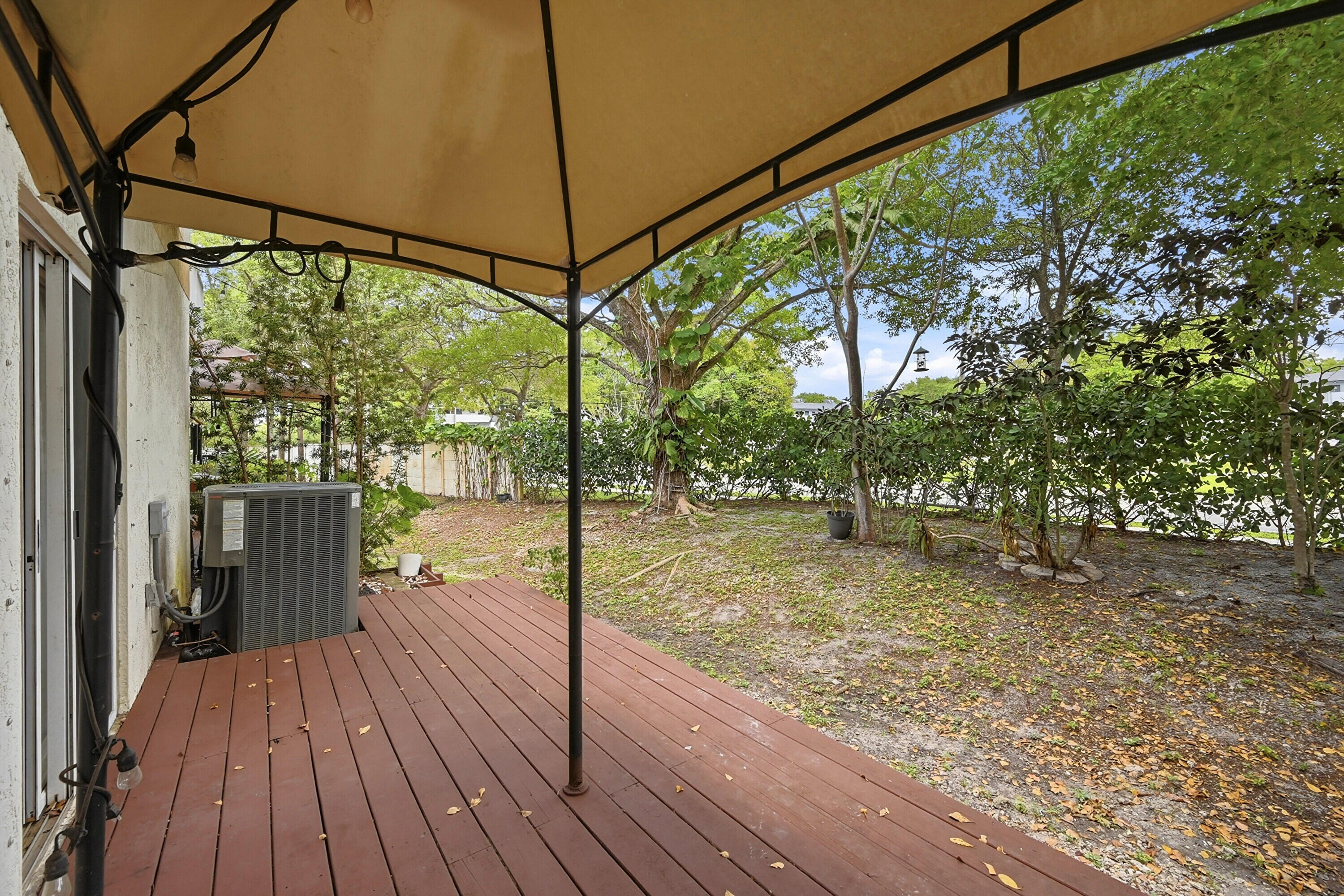WEDGES OF TAMARAC - Residential