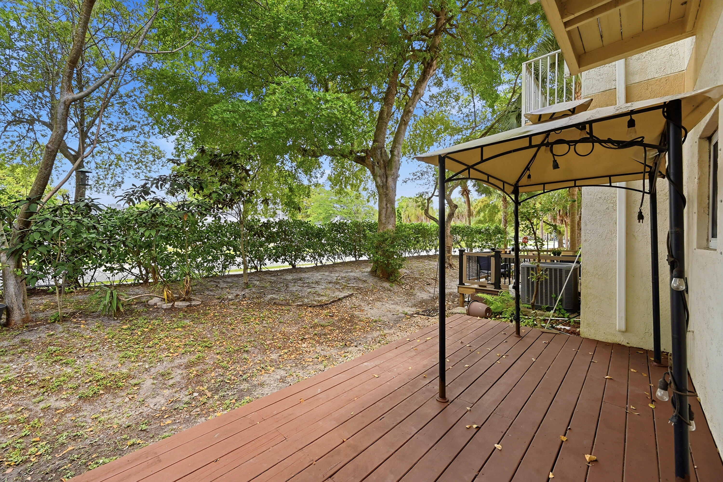 WEDGES OF TAMARAC - Residential