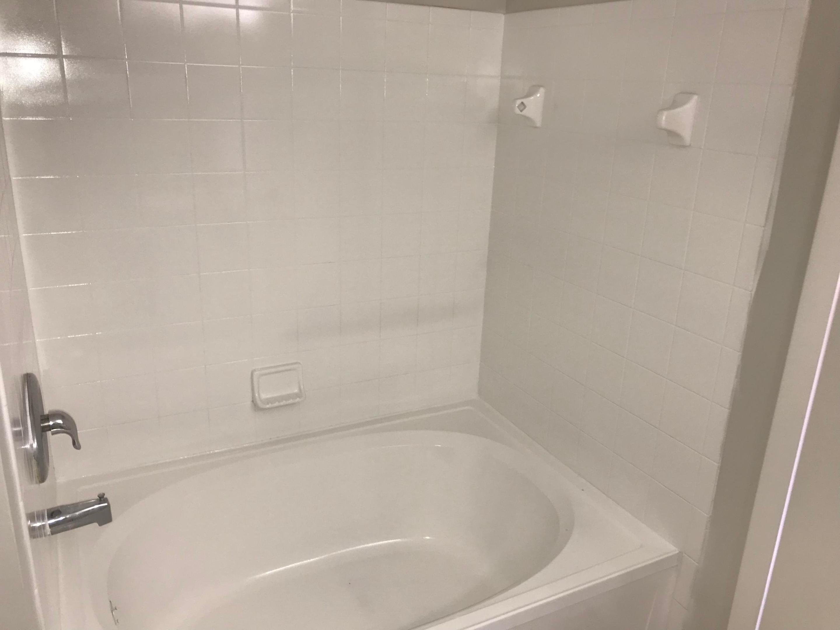 PALM LAKE CONDO - Residential Lease
